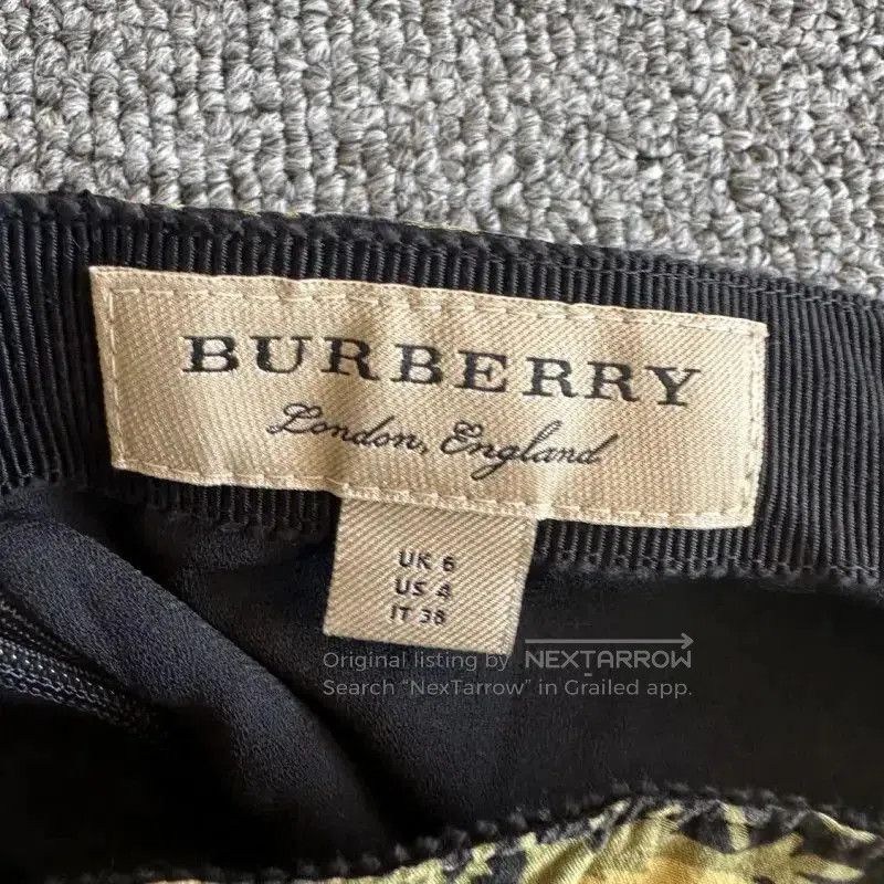 Burberry Burberry Yellow Silk Floral Midi Skirt. Size 22" - 4 Thumbnail