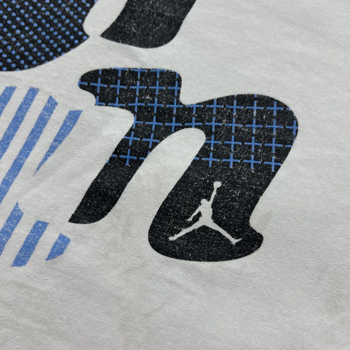 Nike 90s NIKE AIR JORDAN VINTAGE Y2K DISTRESSED RETRO TEE T-SHIRT Size US L / EU 52-54 / 3 - 5 Thumbnail