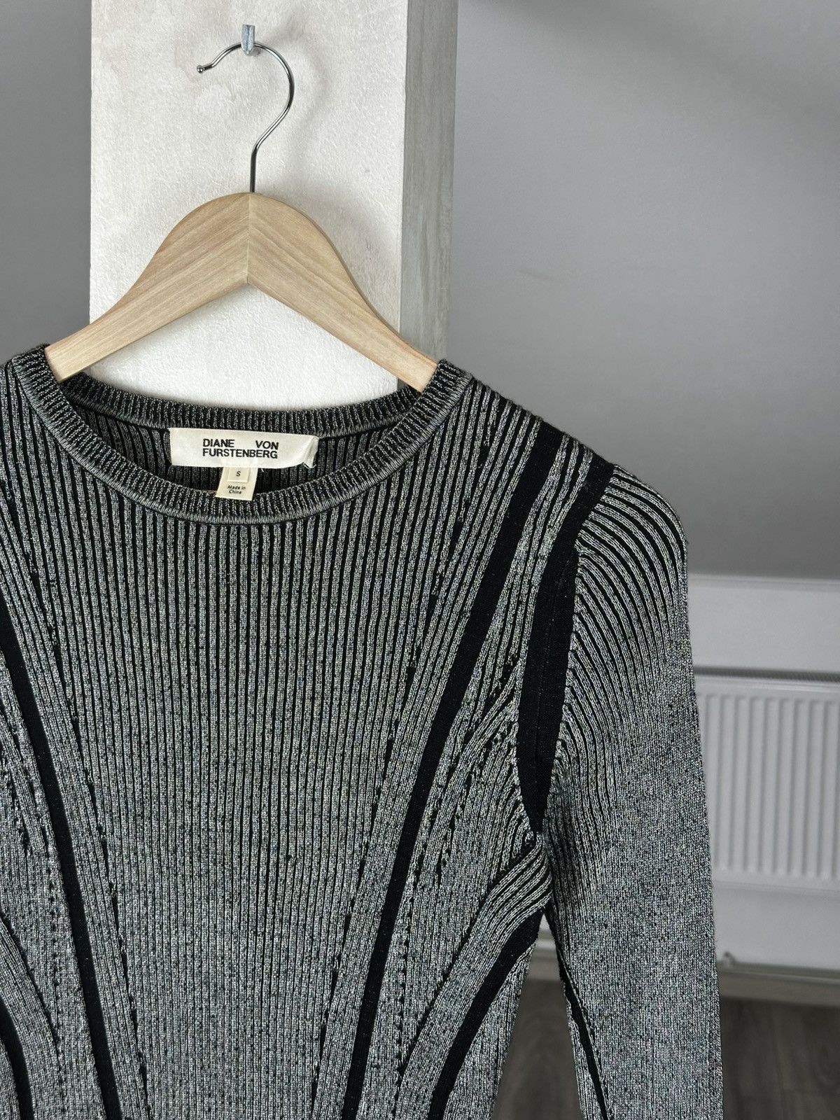 Diane von Furstenberg DIANE VON FURSTENBERG LONG SLEEVE STYLE Size S / US 4 / IT 40 - 3 Thumbnail