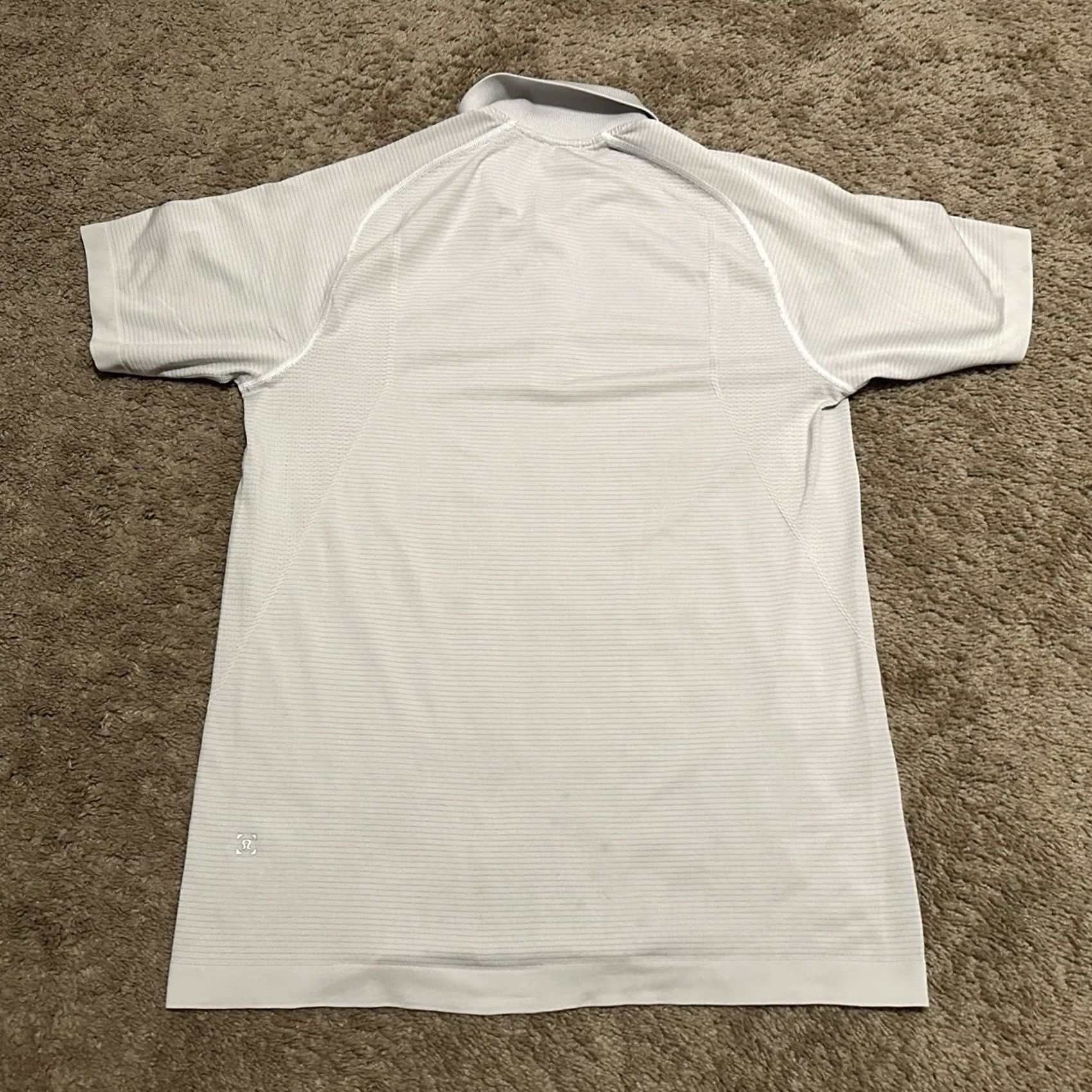 Lululemon Lululemon Metal Vent Tech Polo Mens M Collared Short Sleeve White Solid Logo Breathable Lightweight Regular Performance Gym Training Size US M / EU 48-50 / 2 - 3 Thumbnail