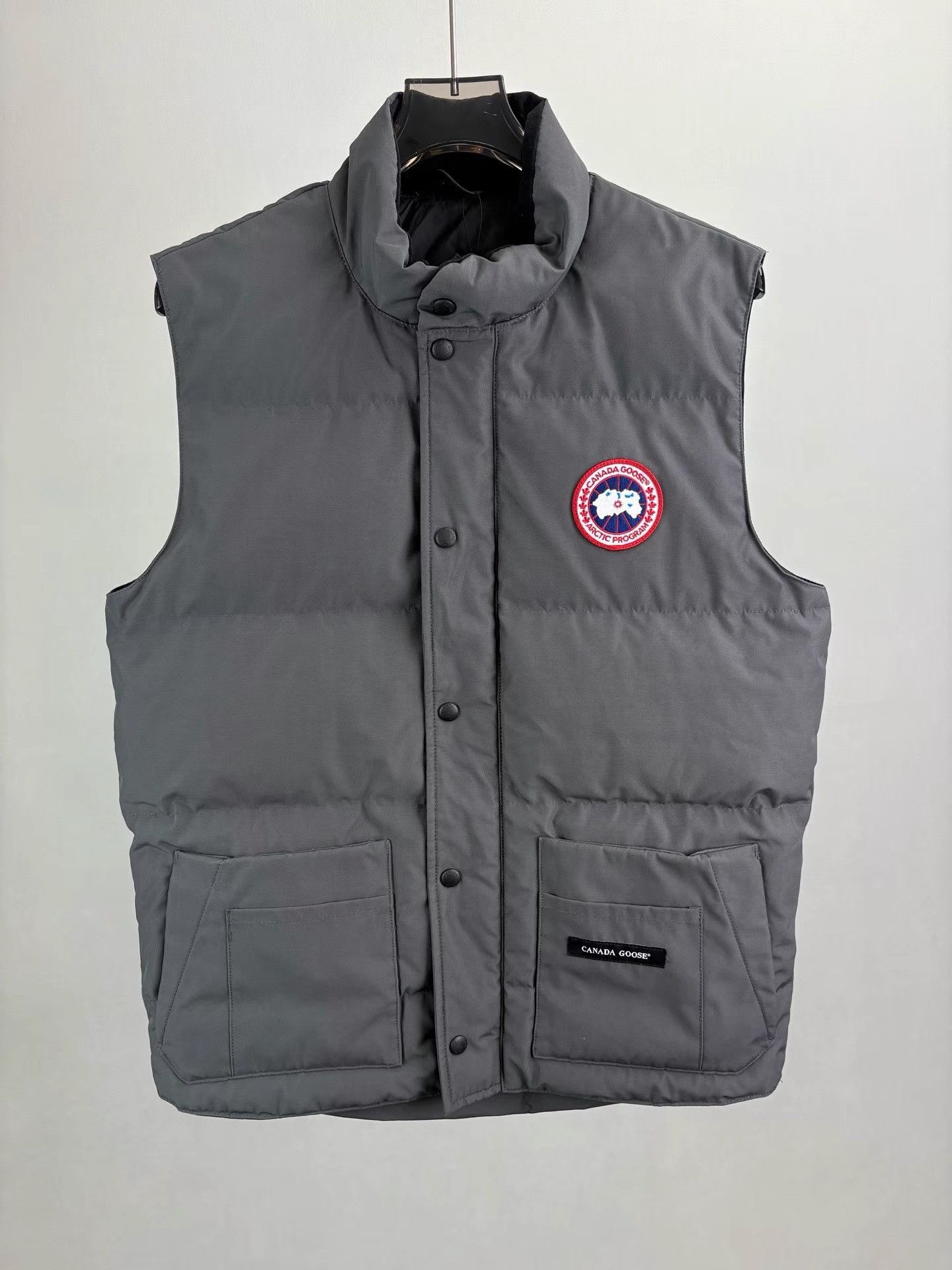 Canada Goose Canada Goose Unisex Down Vest K1 Size US M / EU 48-50 / 2 - 1 Thumbnail