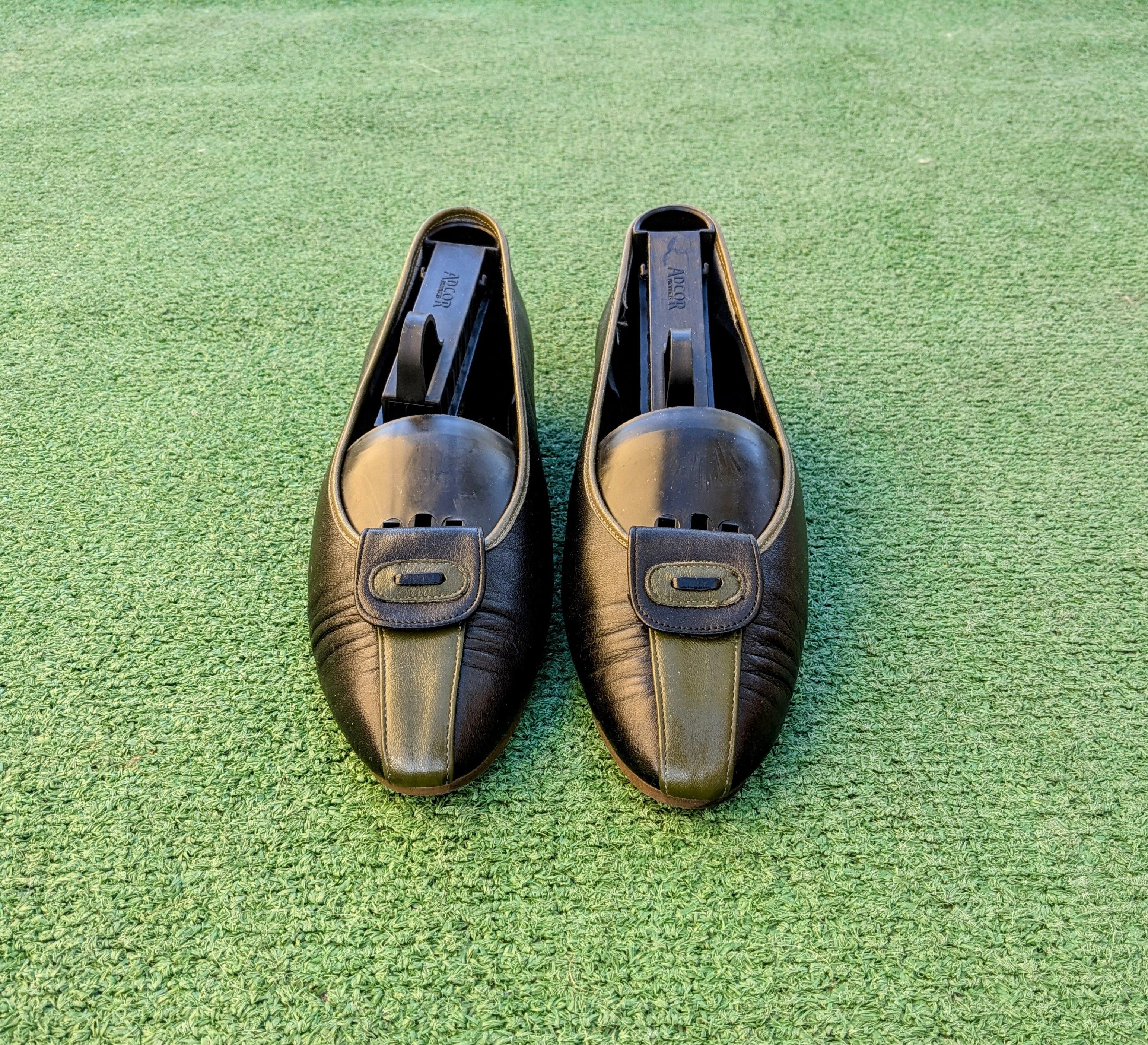 Vintage Vintage Corsage Japan Slip-On Leather Retro Flats Shoes Size US 6.5 / IT 36.5 - 7 Thumbnail