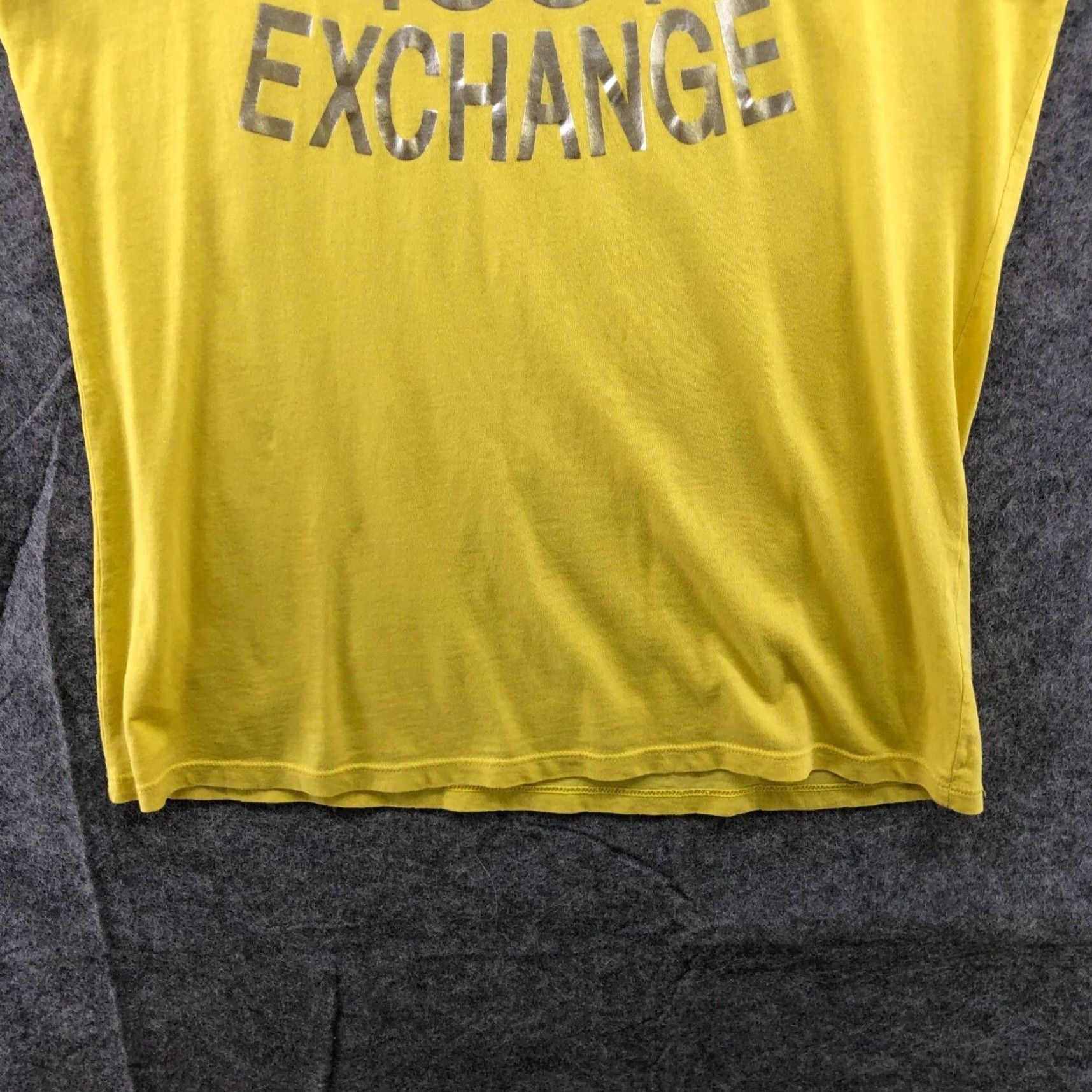 Armani Exchange VINTAGE Armani Exchange Retro Yellow Graphic T Shirt Womens Small S Short Sleeve 90s Size S / US 4 / IT 40 - 4 Thumbnail