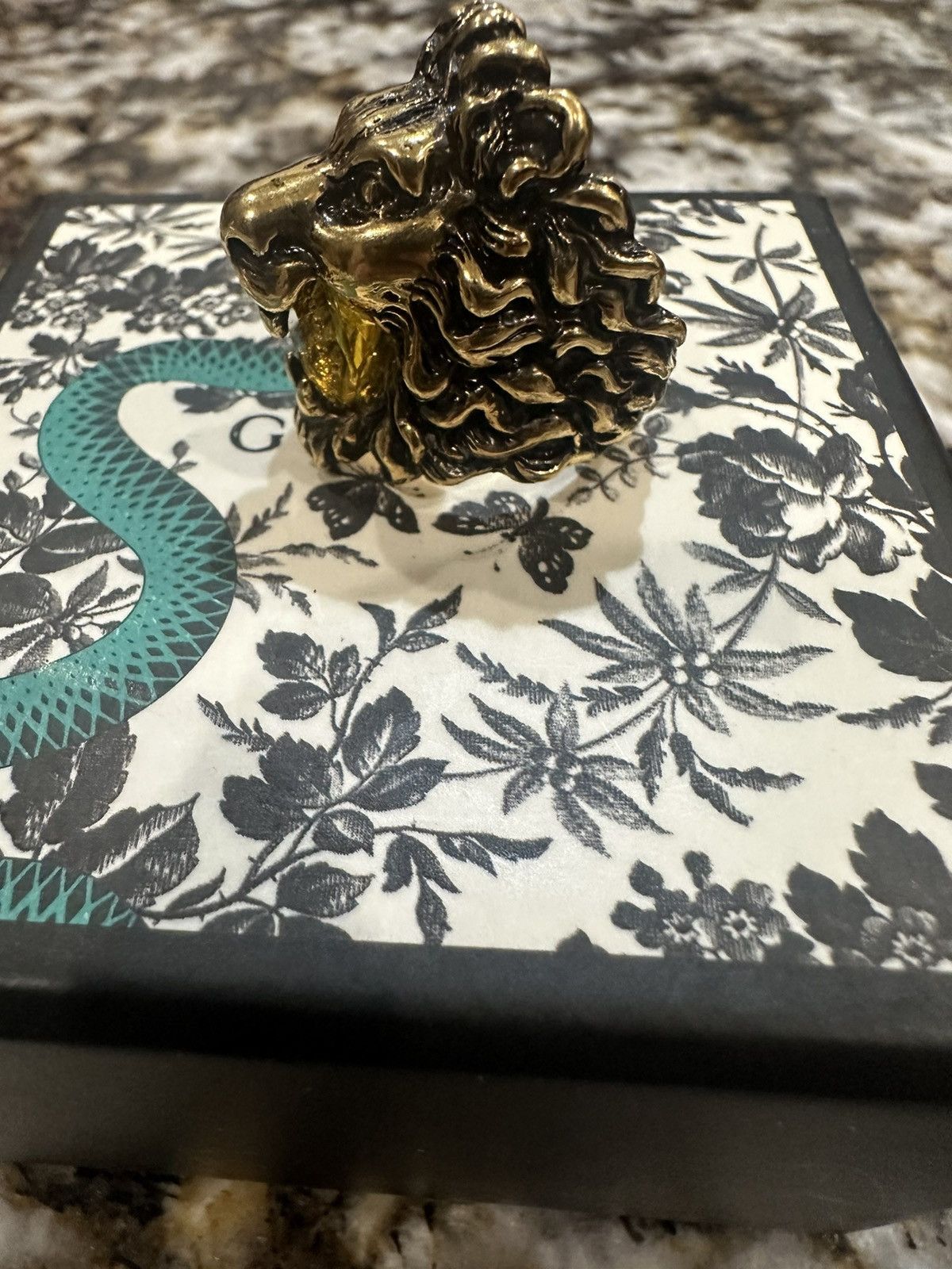 Gucci Gucci Lion Crystal Ring Size ONE SIZE - 2 Thumbnail