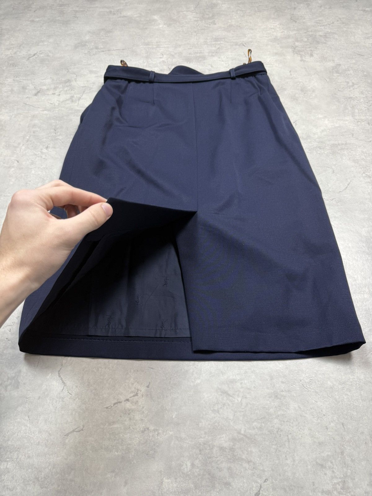 Yves Saint Laurent Yves Saint Laurent Vintage Luxury Skirt Size 30" / US 8 / IT 44 - 11 Thumbnail