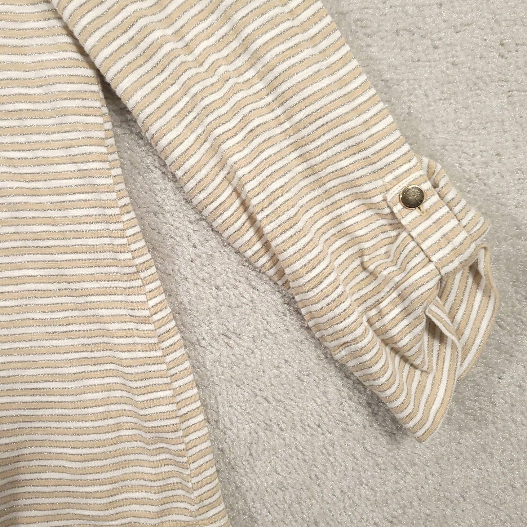 Vintage Chico's Ultimate Tee Shirt Womens M Beige White Stripe Metallic Tab Sleeve Shirt Size M / US 6-8 / IT 42-44 - 4 Thumbnail