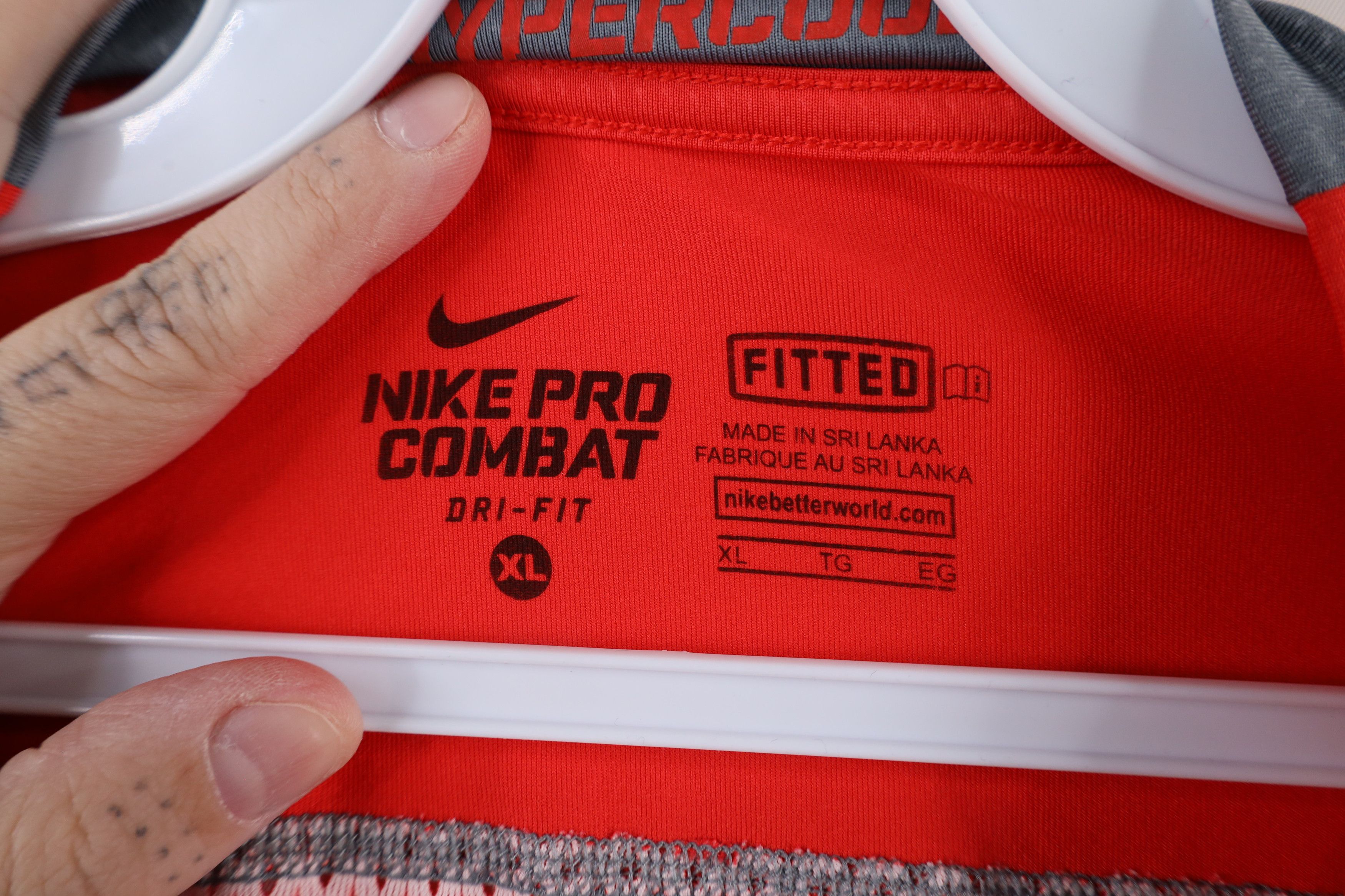 Nike × Vintage Nike Pro Combat Hypercool Training Long Sleeve T-Shirt Red Size US XL / EU 56 / 4 - 9 Thumbnail