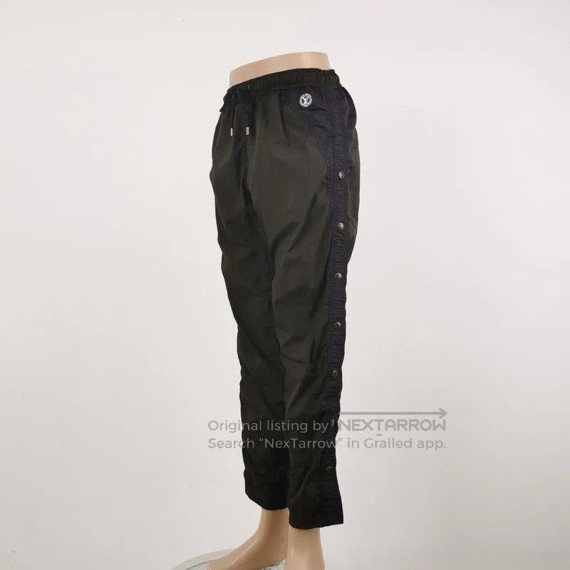Louis Vuitton Louis Vuitton Drawstring Logo Pants for Casual Wear. Size US 36 / EU 52 - 2 Thumbnail