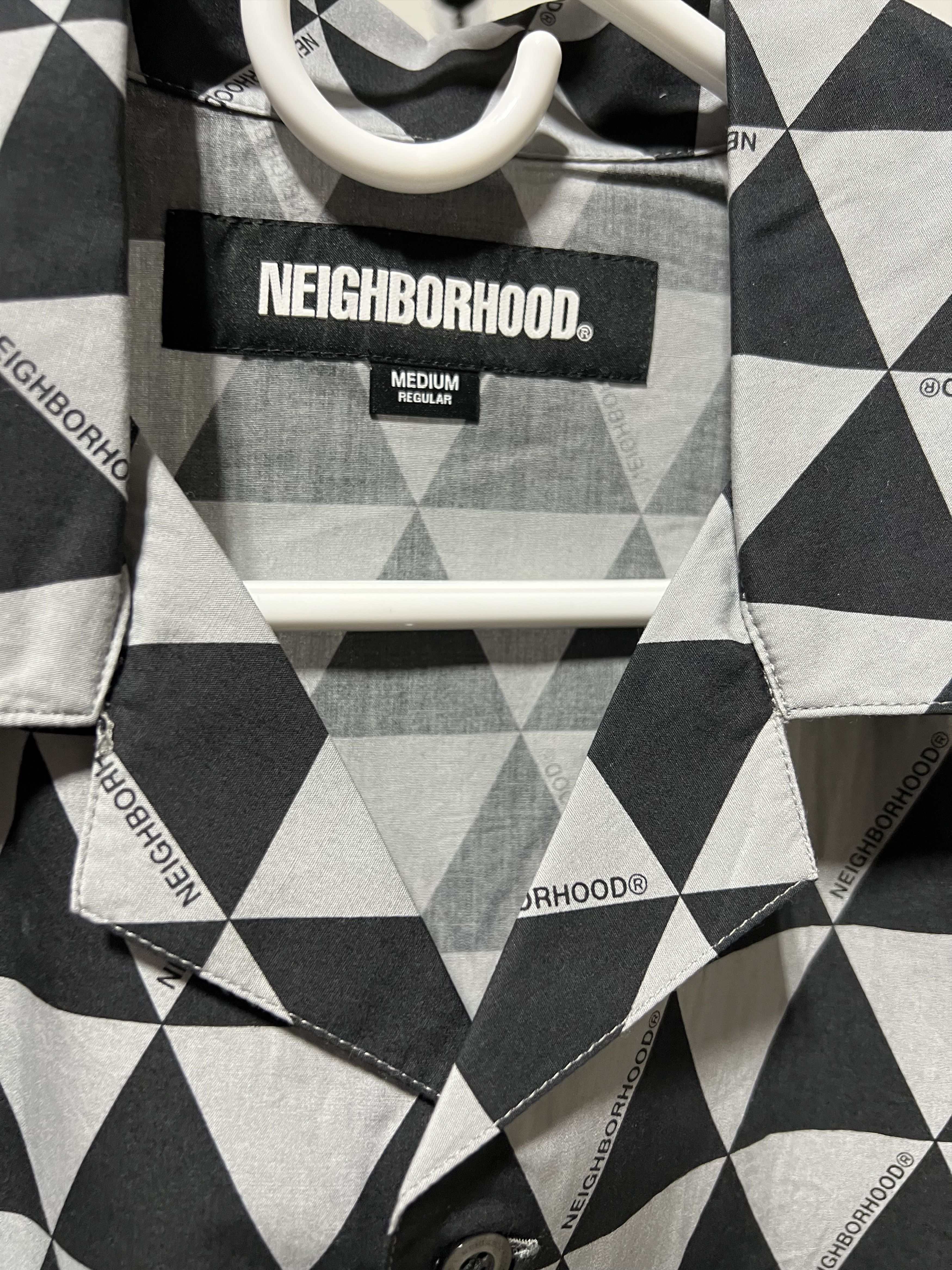 Neighborhood Neighborhood Triangle Pattern Hawaiian Shirt 'Grey' Size US M / EU 48-50 / 2 - 2 Thumbnail