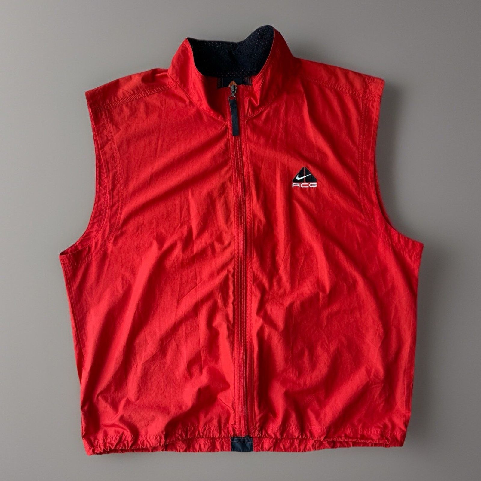 Nike ACG × Vintage Vintage Nike ACG Vest XL Red Y2K Full Zip Utility Hiking Size US XL / EU 56 / 4 - 1 Thumbnail