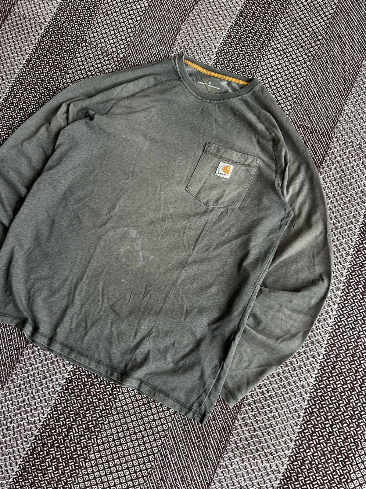 Carhartt Vintage Carhartt Distressed Faded Streetwear Long Sleeve Tee Size US M / EU 48-50 / 2 - 2 Thumbnail