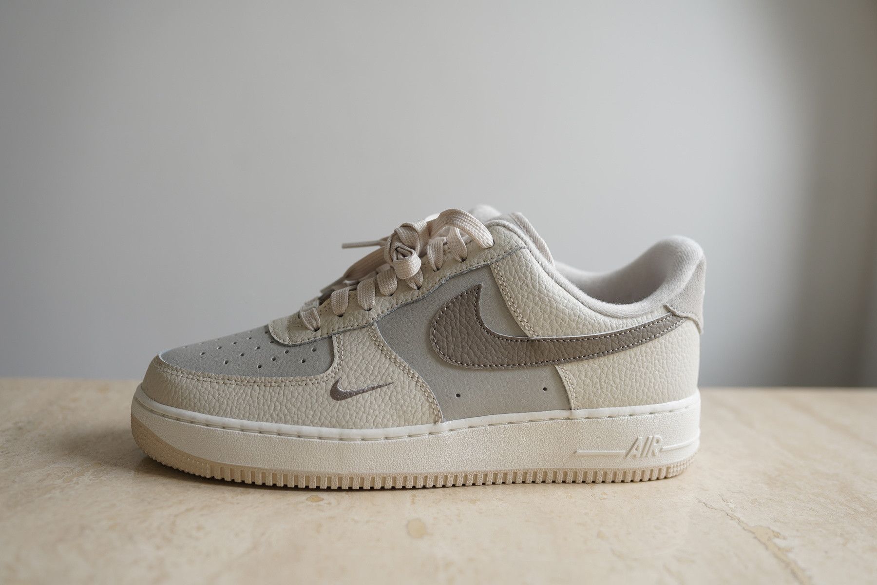 Nike Nike Air Force 1 Low '07 “Moon Fossil” Size 11.5 Size US 11.5 / EU 44-45 - 4 Thumbnail