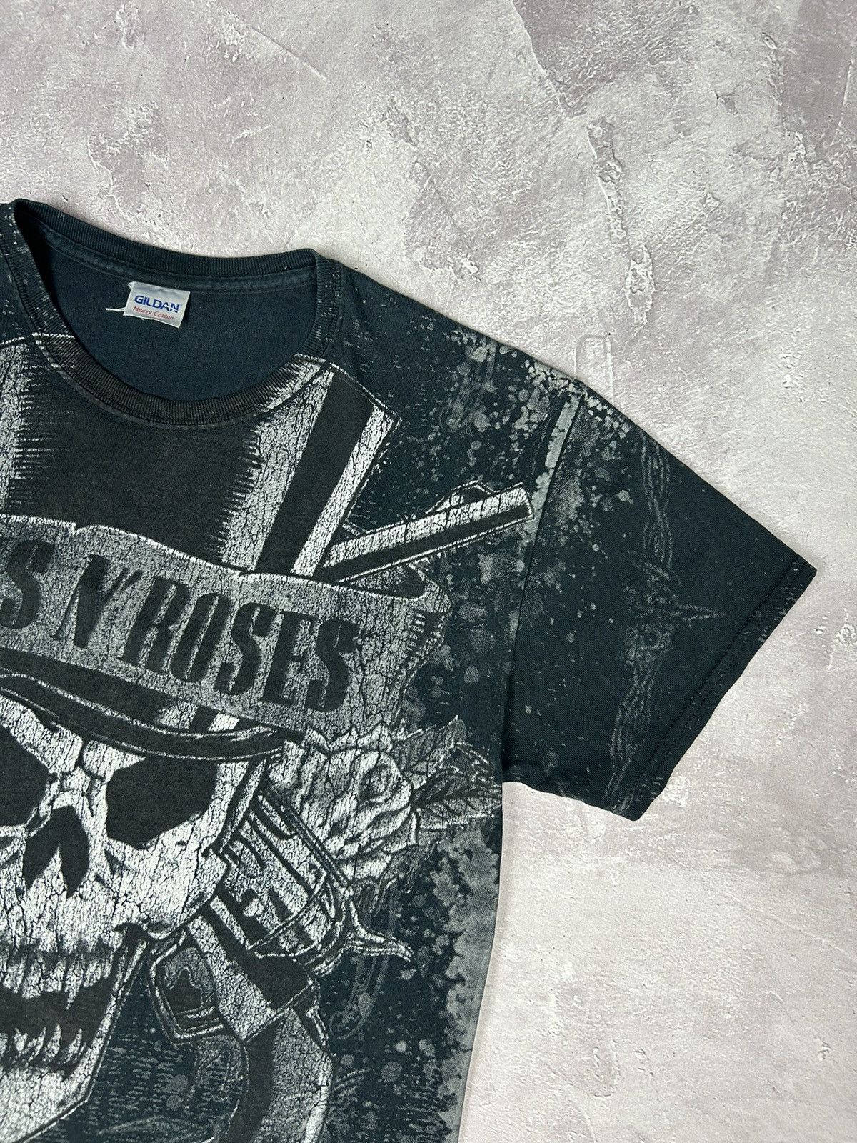 Band Tees × Guns N' Roses × Vintage Vintage Guns N Roses 90s AOP T Shirt RARE Size US S / EU 44-46 / 1 - 2 Thumbnail