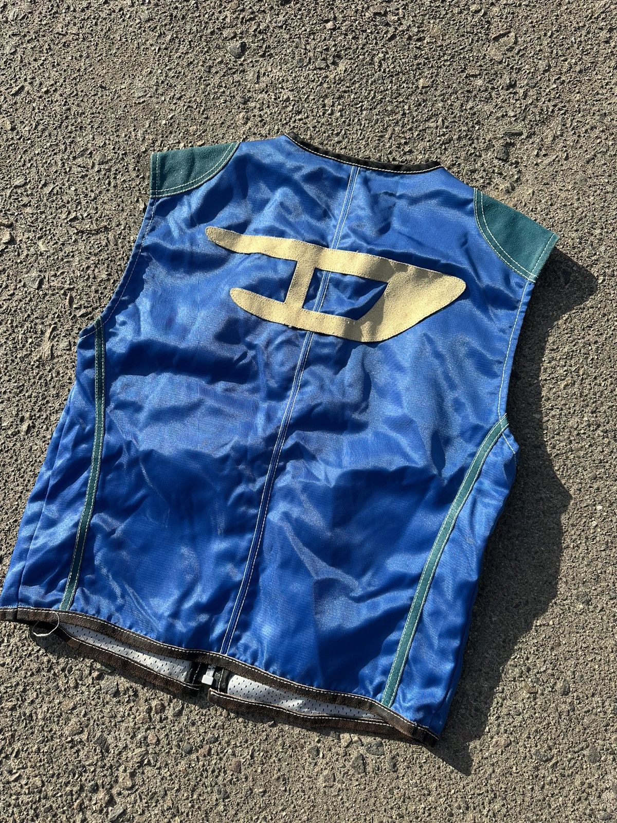 Diesel Y2K Diesel Big Logo Vintage Vest Size US L / EU 52-54 / 3 - 6 Thumbnail