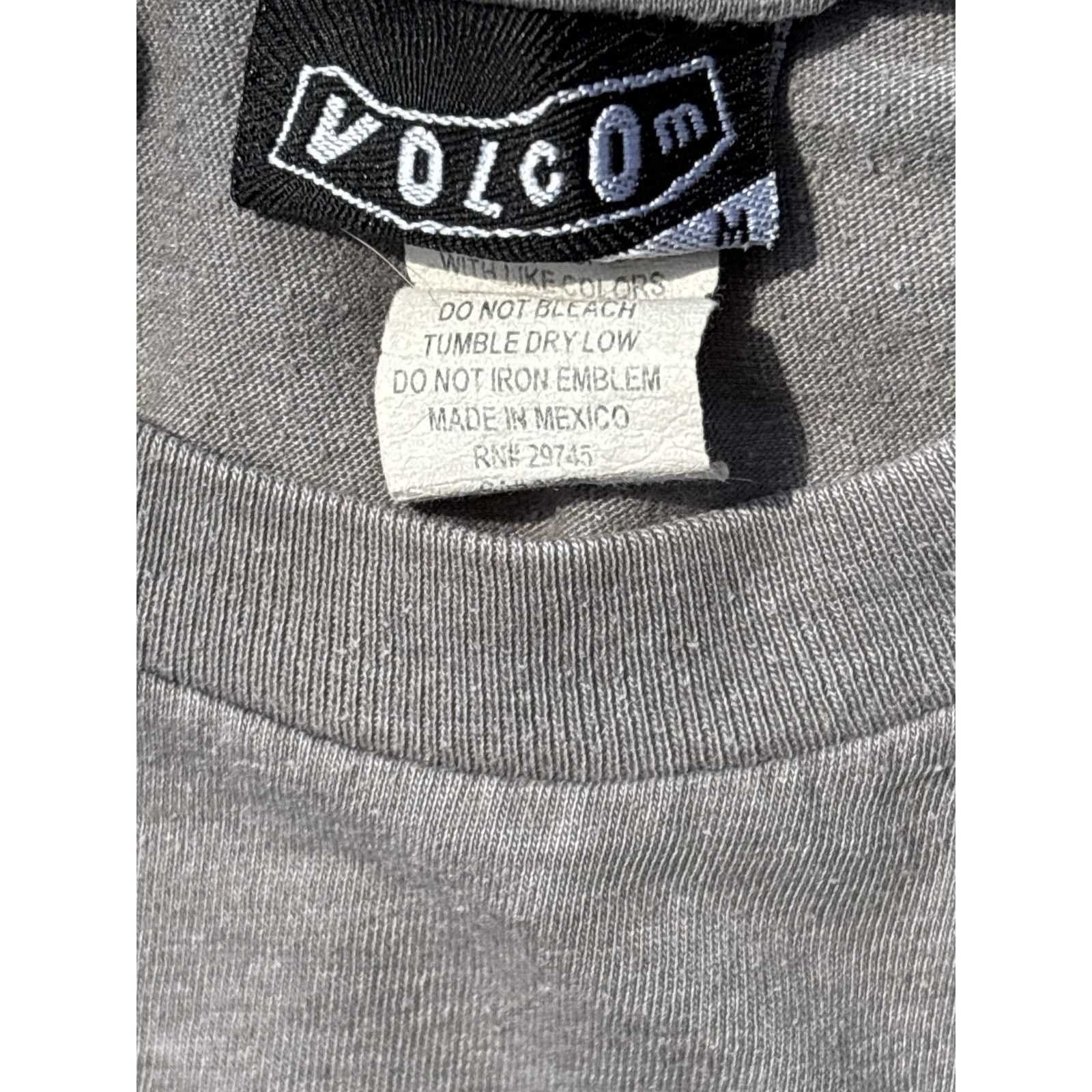 Volcom Vintage Y2K Volcom keeping weird since 1991 Medium shirt Size US M / EU 48-50 / 2 - 4 Thumbnail