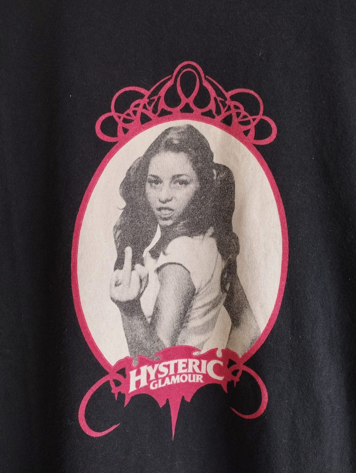 Hysteric Glamour 90’s Hysteric Glamour Middle Finger Size US L / EU 52-54 / 3 - 2 Thumbnail