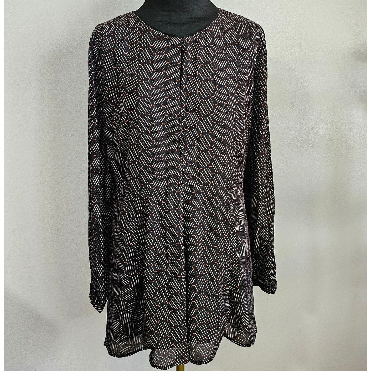 Anthropologie Anthropologie harlyn Honeycomb Long Sleeve Shorts Romper L Size 32" / US 10 / IT 46 - 6 Thumbnail