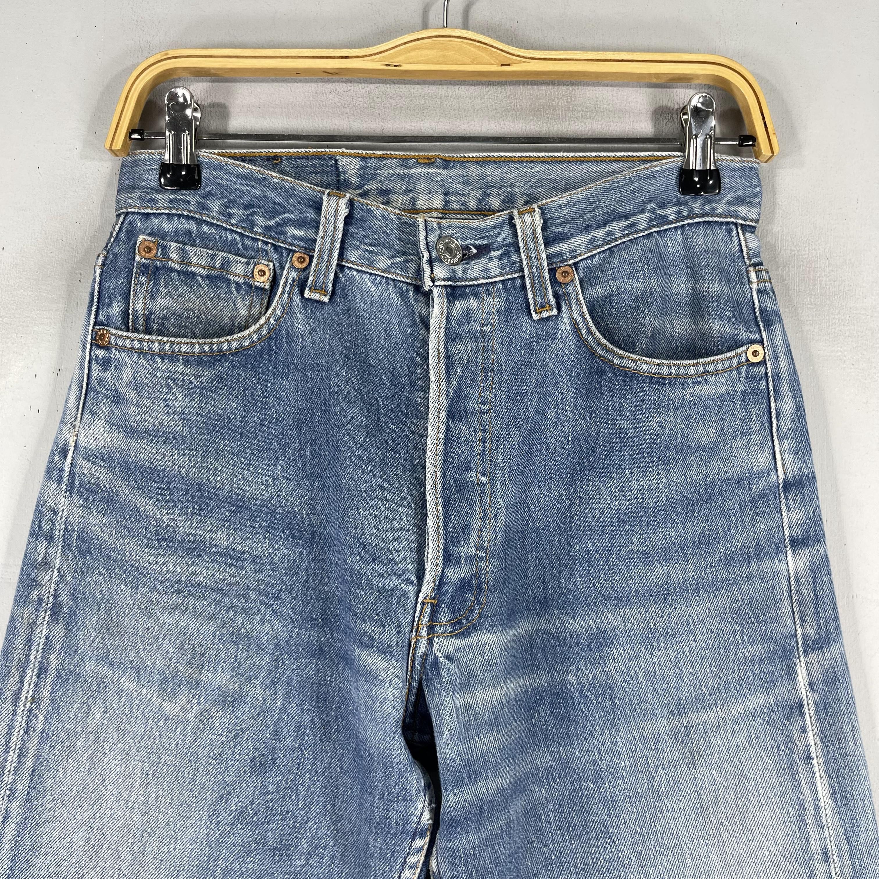 Levi's × Vintage Size 28 Vintage 80s Levis 501 Distressed Medium Wash Jeans Size US 28 / EU 44 - 2 Thumbnail