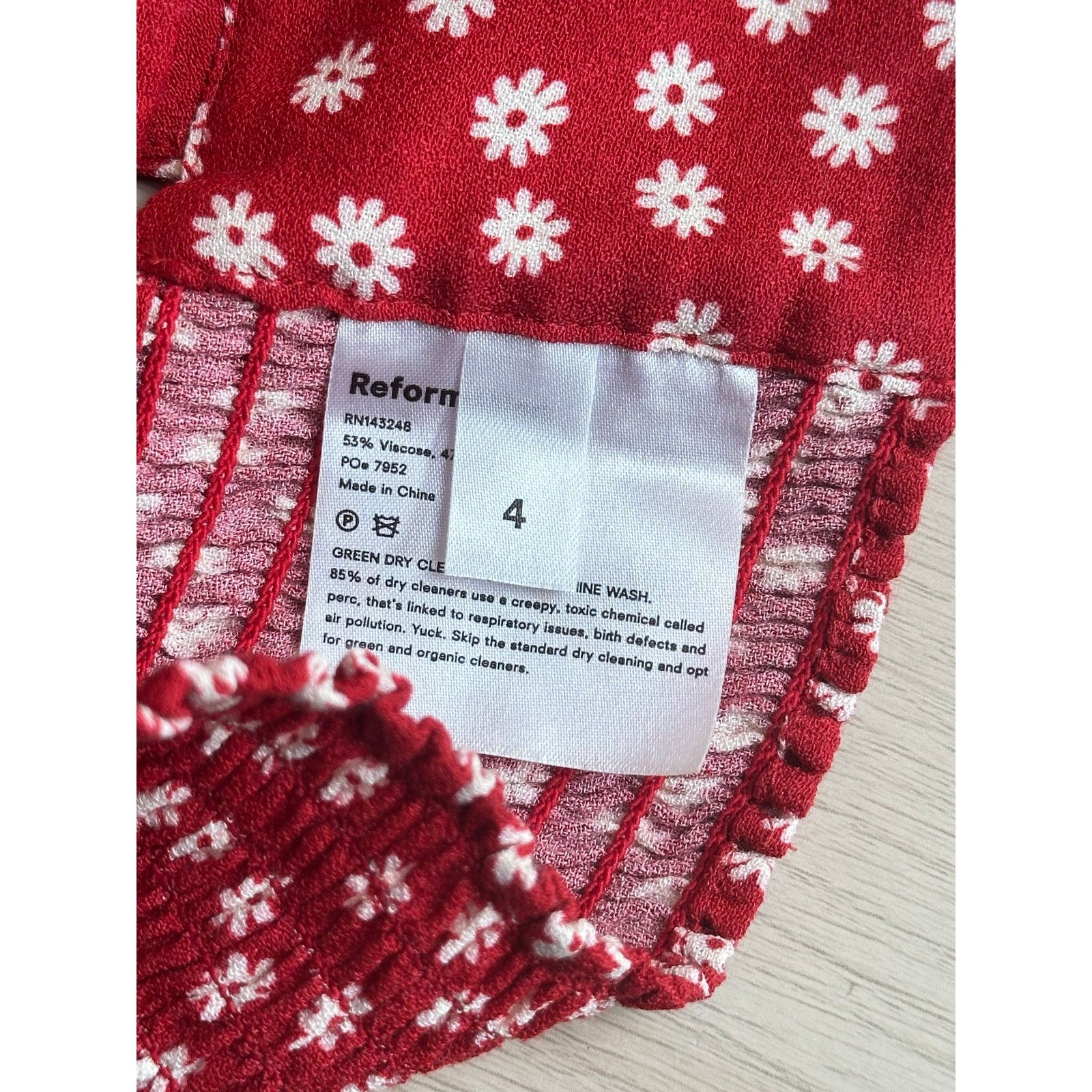Reformation Reformation Red Floral Top - Size 4 - New Size S / US 4 / IT 40 - 6 Thumbnail