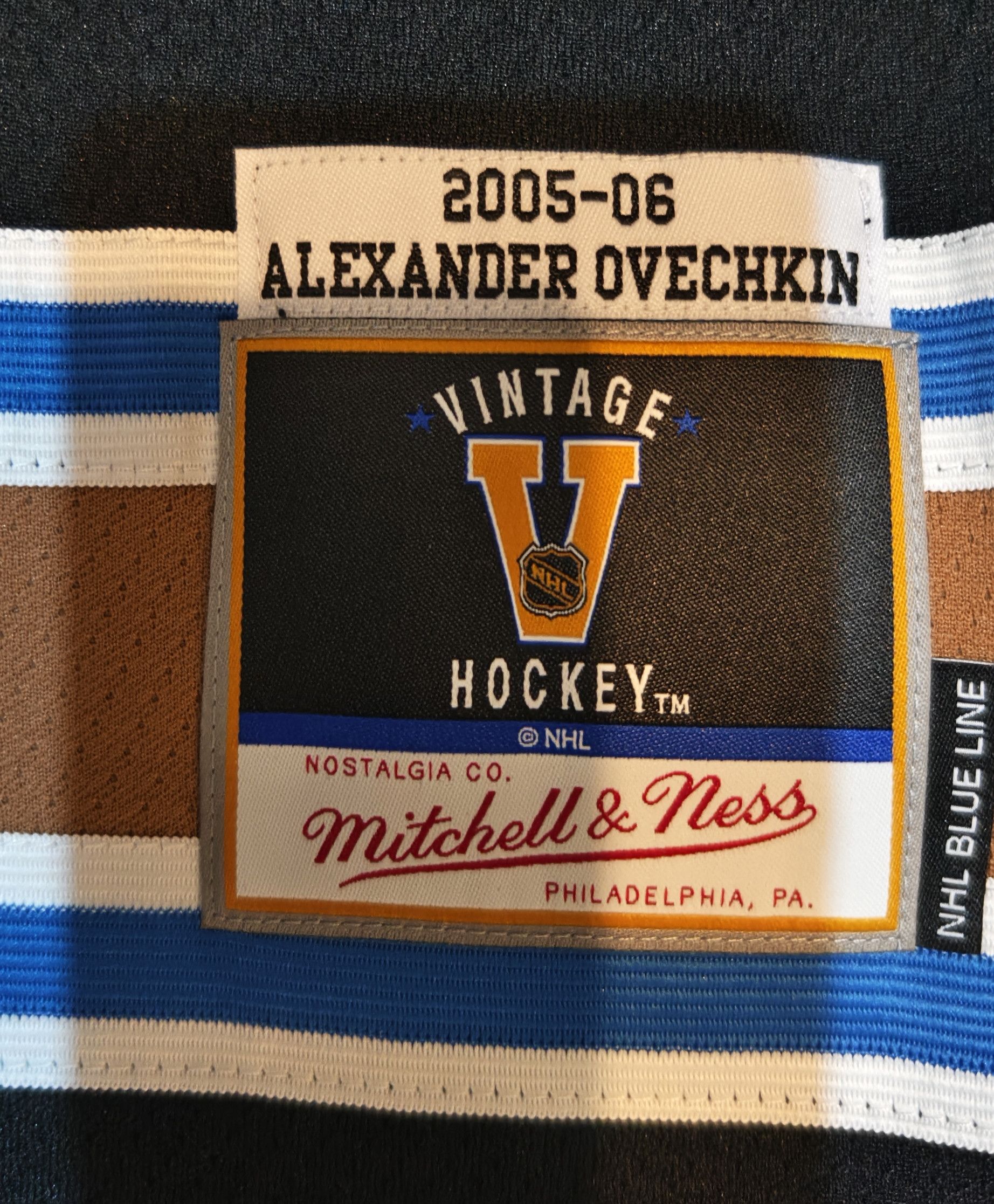 Mitchell & Ness Alex Ovechkin Washington Capitals NHL jersey Mitchell & Ness Size US S / EU 44-46 / 1 - 8 Thumbnail