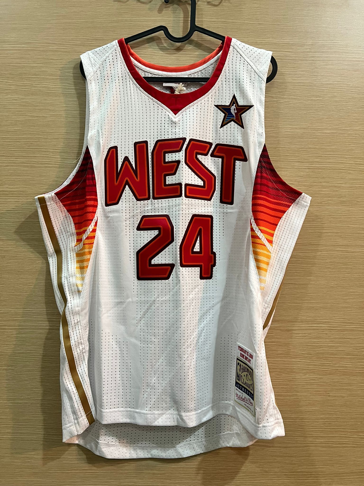 Mitchell & Ness 44 L Kobe Bryant West 2009 All Star Game Jersey Size US L / EU 52-54 / 3 - 1 Thumbnail