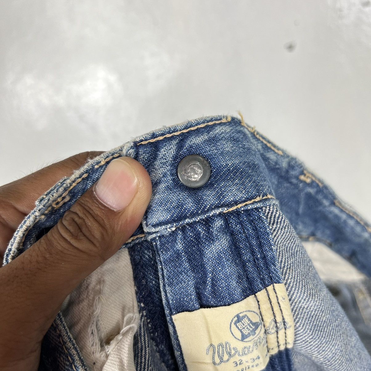 Vintage 🔥 1960s VINTAGE WRANGLER BLUE BELL DYED DISTRESSED DENIM Size US 31 - 13 Thumbnail