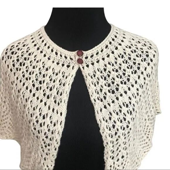 Other Gorgeous hot Hand-Knit Shawlette Wrap - Ecru/Cream Size L / US 10 / IT 46 - 1 Thumbnail