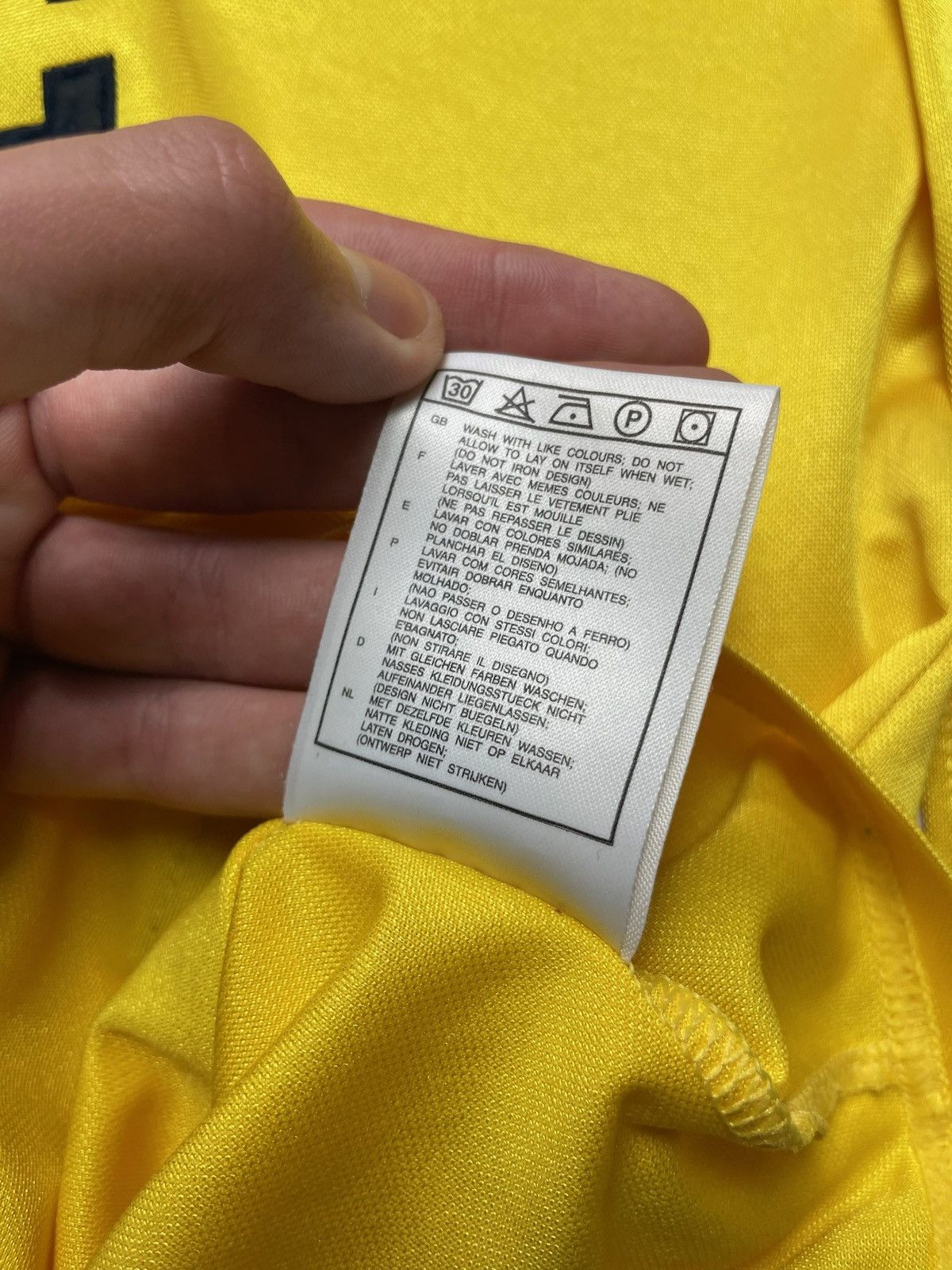Vintage Vintage Nike Arsenal long sleeve yellow soccer jersey Xs/S Size US XS / EU 42 / 0 - 9 Thumbnail