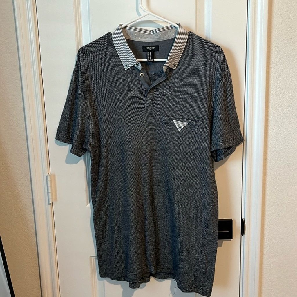 Forever 21 Forever21 Mens Short Sleeve Shirt - Navy/Black/Grey Size US L / EU 52-54 / 3 - 1 Thumbnail