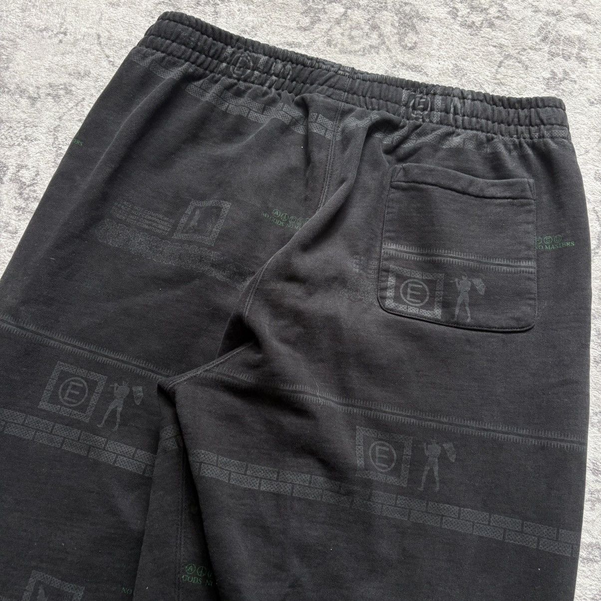 Supreme × Undercover Supreme x Undercover SS23 Scab Peace Compromise Sweatpants Size US 33 - 7 Thumbnail