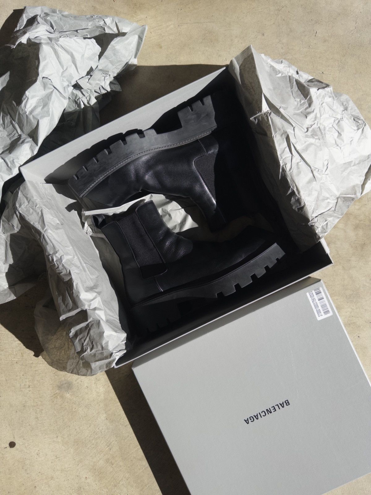 Balenciaga Balenciaga Rhino Chelsea Boots Carrera Lux Calfskin Size US 9 / EU 42 - 5 Thumbnail