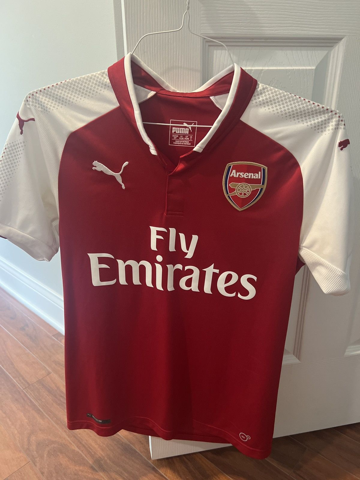 Puma Arsenal 17/18 Home Kit Size US S / EU 44-46 / 1 - 1 Thumbnail