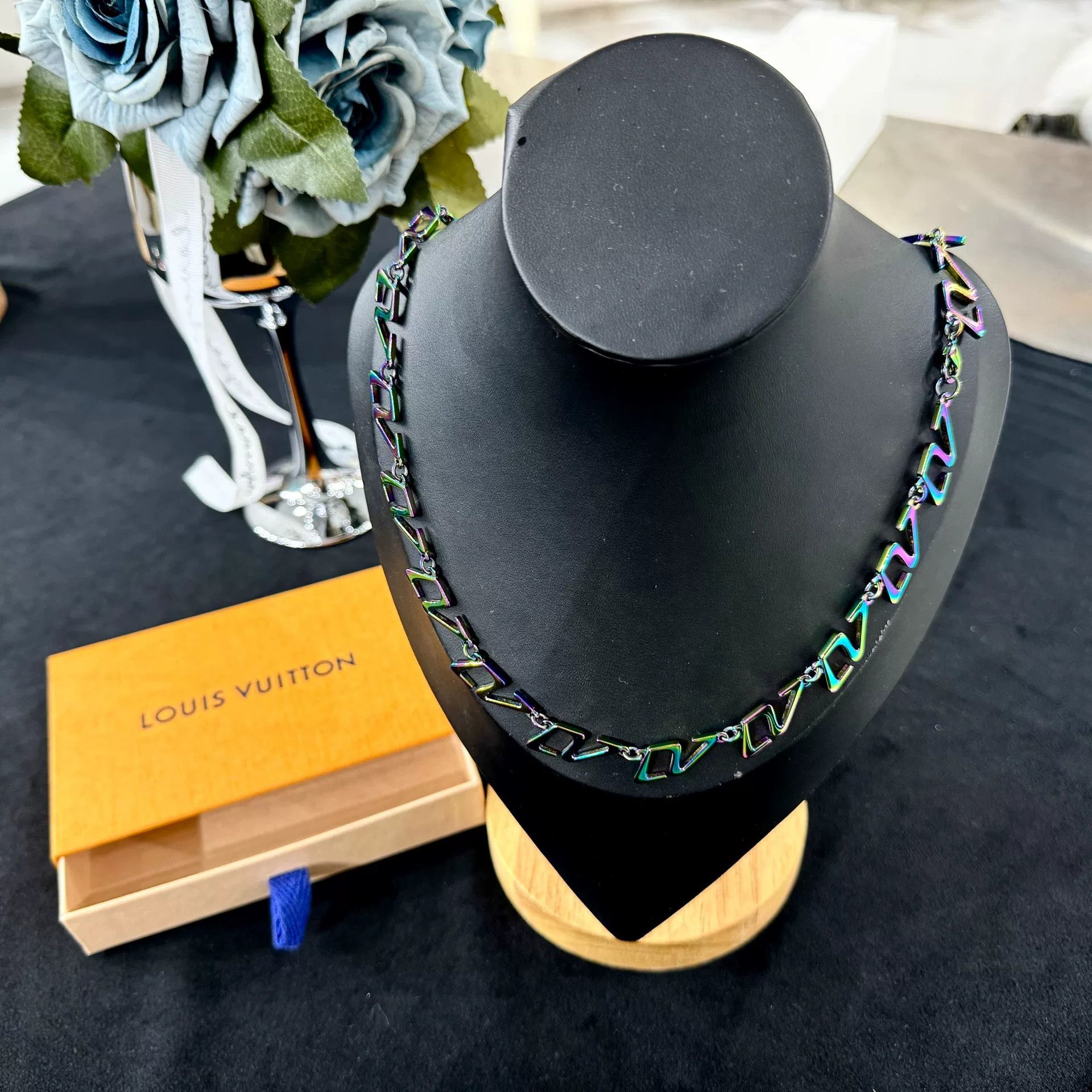 Louis Vuitton Louis Vuitton 2054 Lightning Necklace Size ONE SIZE - 1 Thumbnail