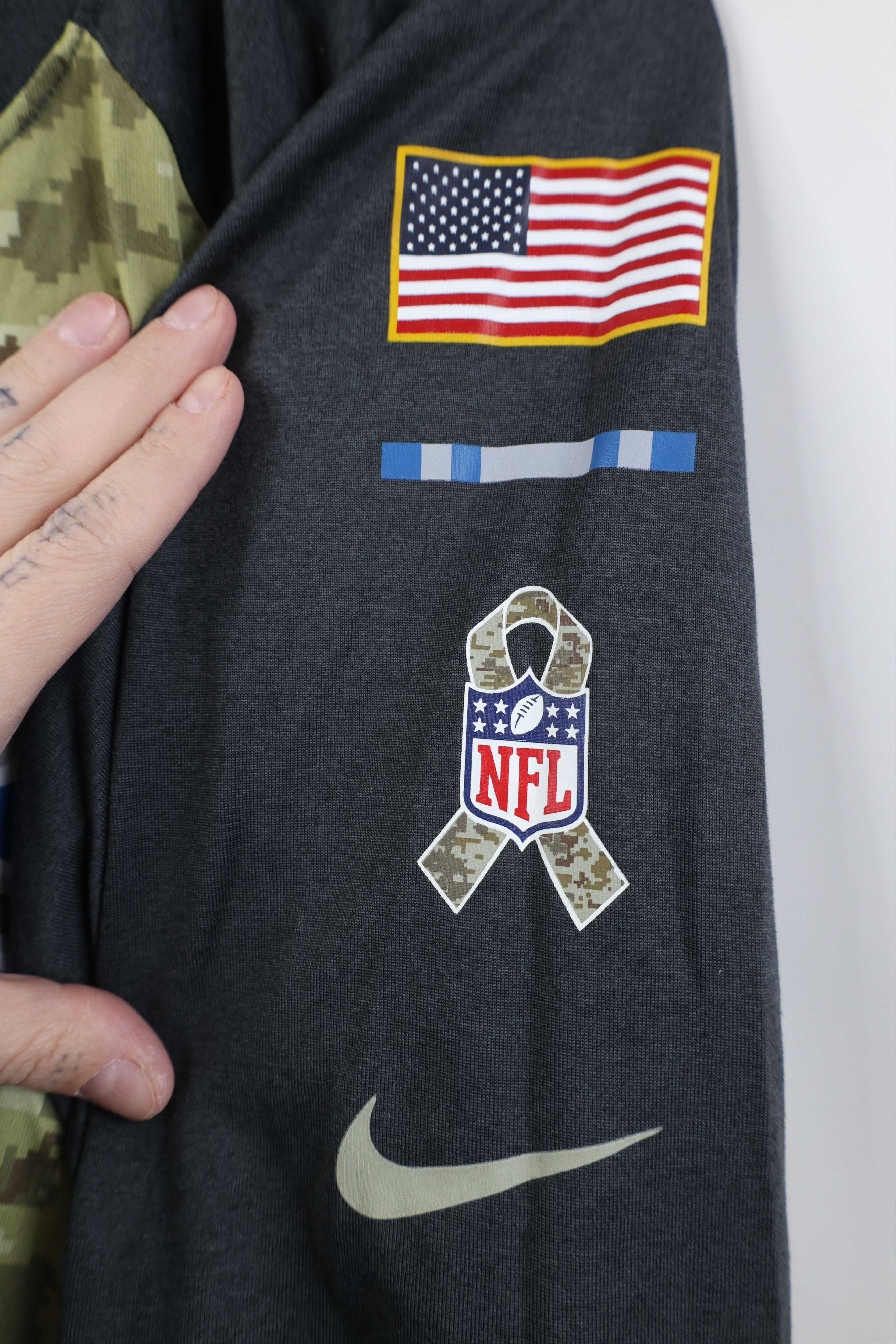 Nike Nike Salute To Service Detroit Lions 3/4 Sleeve T-Shirt Size US XL / EU 56 / 4 - 4 Thumbnail