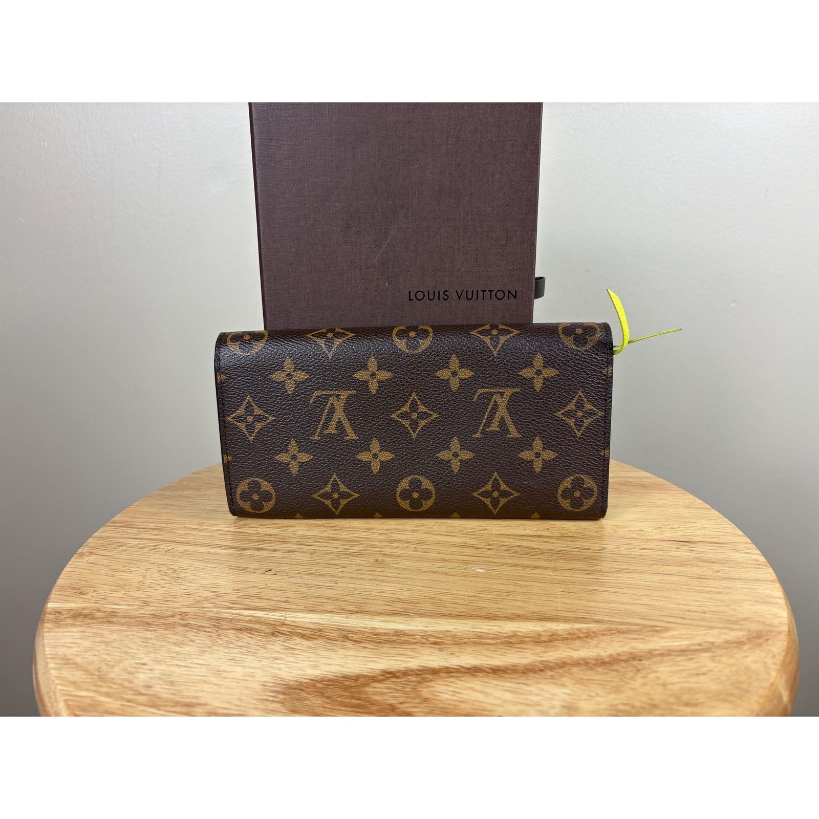 Louis Vuitton Authentic Louis Vuitton Monogram Emilie Long Bifold Wallet Size ONE SIZE - 2 Thumbnail