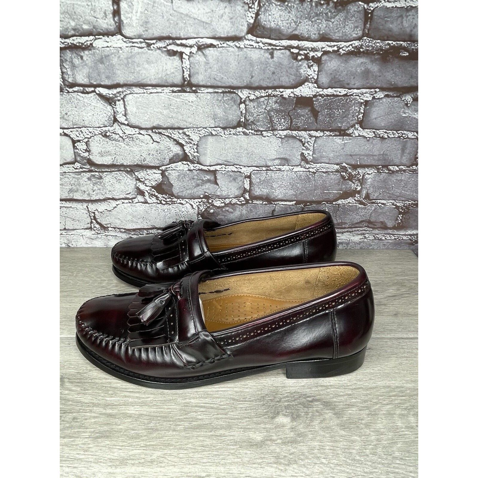 G.H. Bass & Co. G.H. Bass Weejuns Burgundy Leather Handcrafted Kiltie Loafer Size US 13 / EU 46 - 15 Thumbnail
