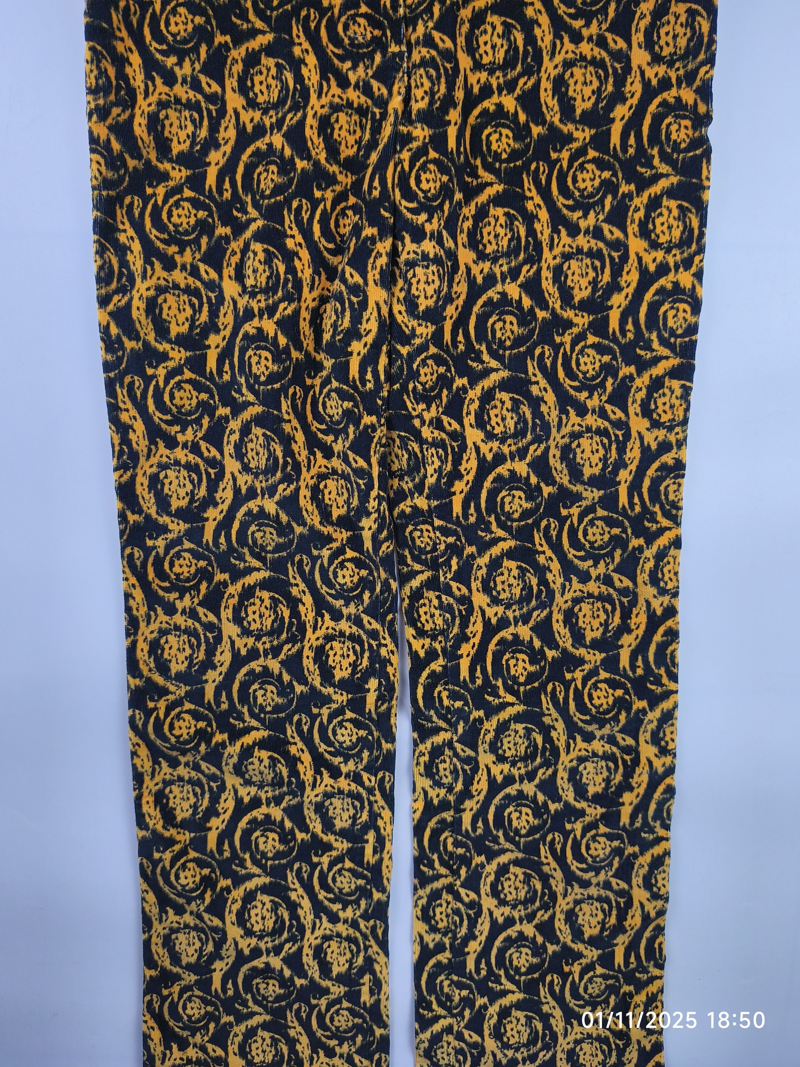 Versace Versace classic baroque pattern corduroy pants Size 28" / US 6 / IT 42 - 8 Thumbnail
