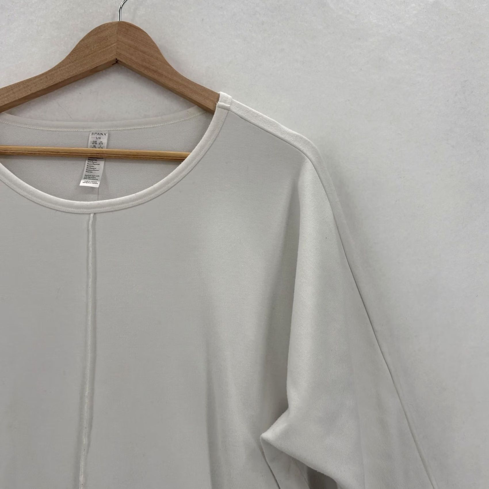 Spanx Spanx AirEssentials Perfect Length Dolman 3/4 Sleeve Top Womens Large White T-Shirt Tunic Crew Neck Casual Polyester Rayon Spandex All Seasons Stretch Size L / US 10 / IT 46 - 2 Thumbnail