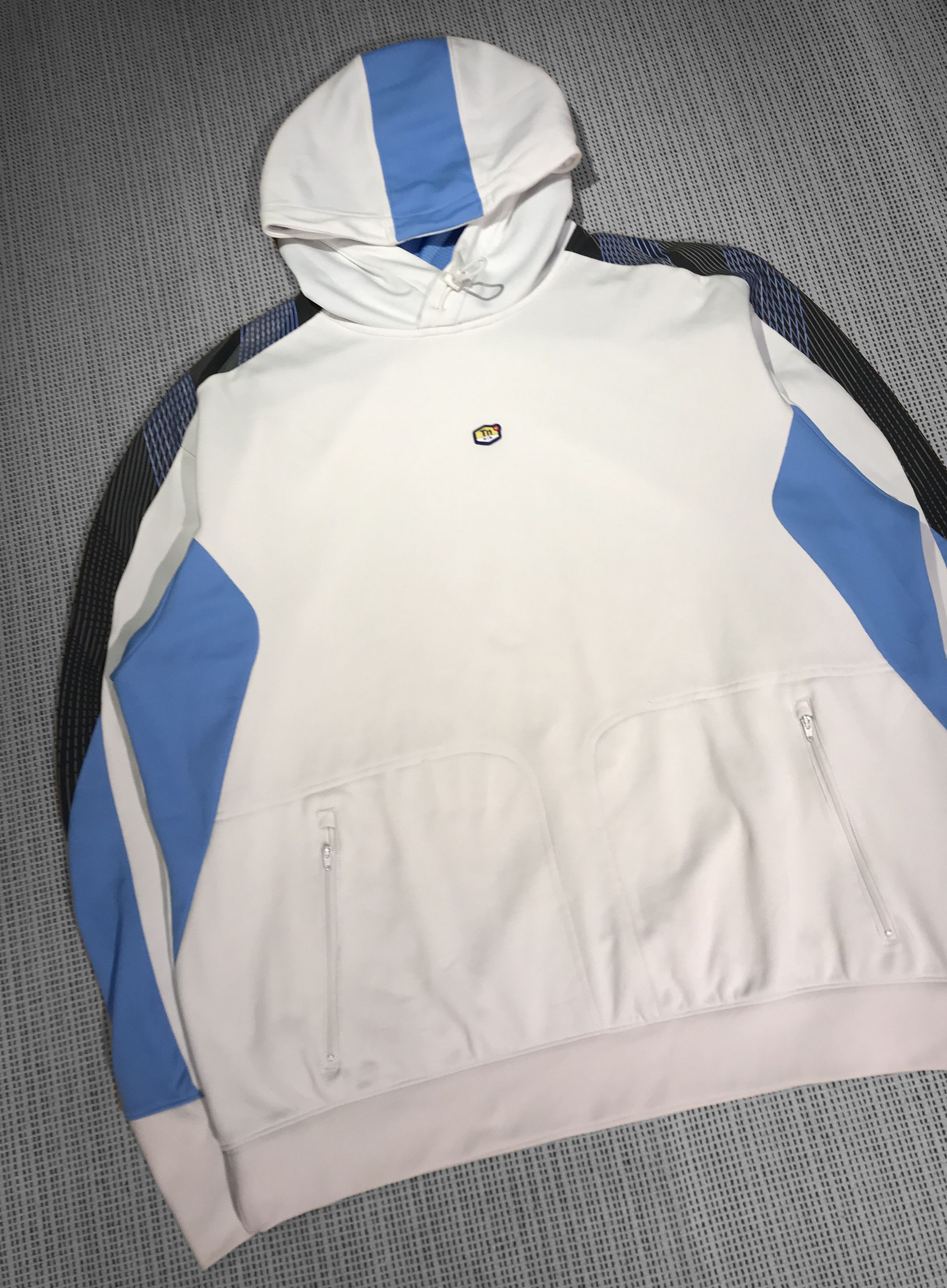 Nike × Vintage Vintage 00's Nike TN blue/white sweatshirt (XXL) Size US XXL / EU 58 / 5 - 4 Thumbnail