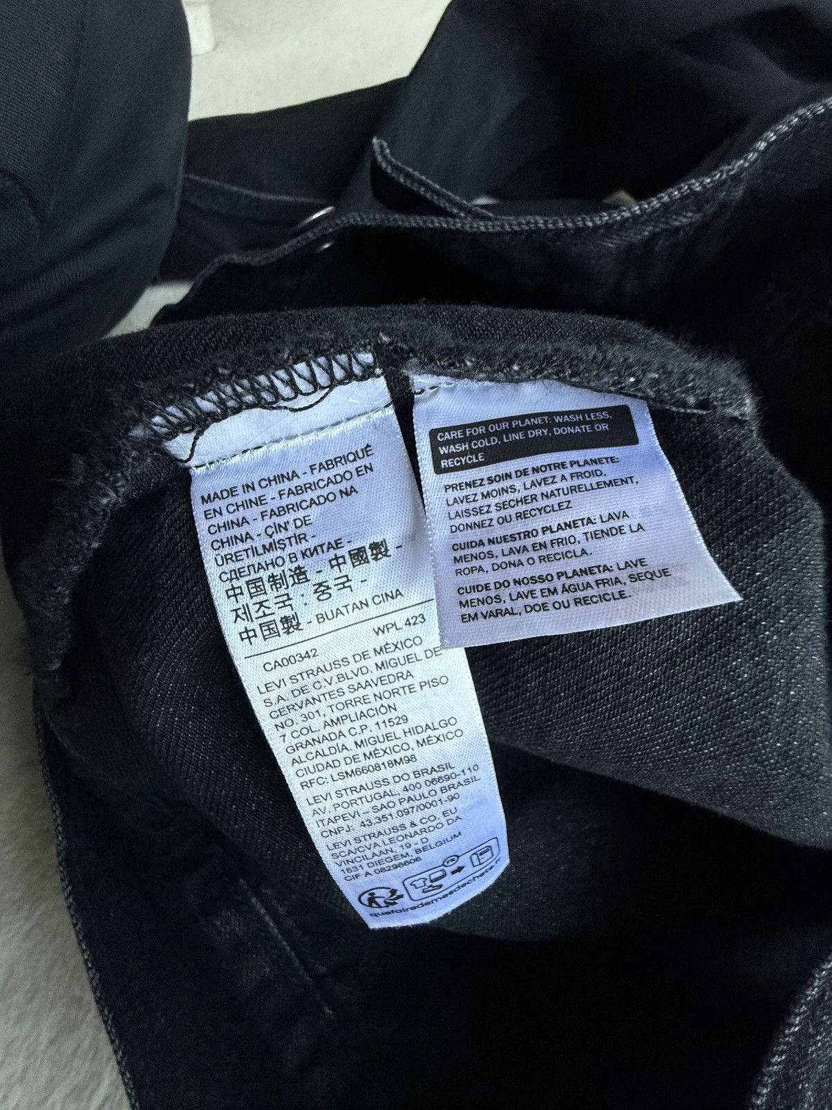DENIM TEARS × Levi's Denim tears Levi’s black studded trucker jacket BNWT Size US L / EU 52-54 / 3 - 22 Thumbnail