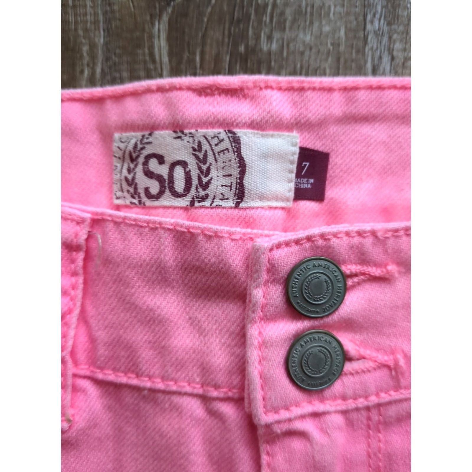 Denime SO Women Pink Denim Shorts size 7 Shoes? Size 28" / US 6 / IT 42 - 2 Thumbnail