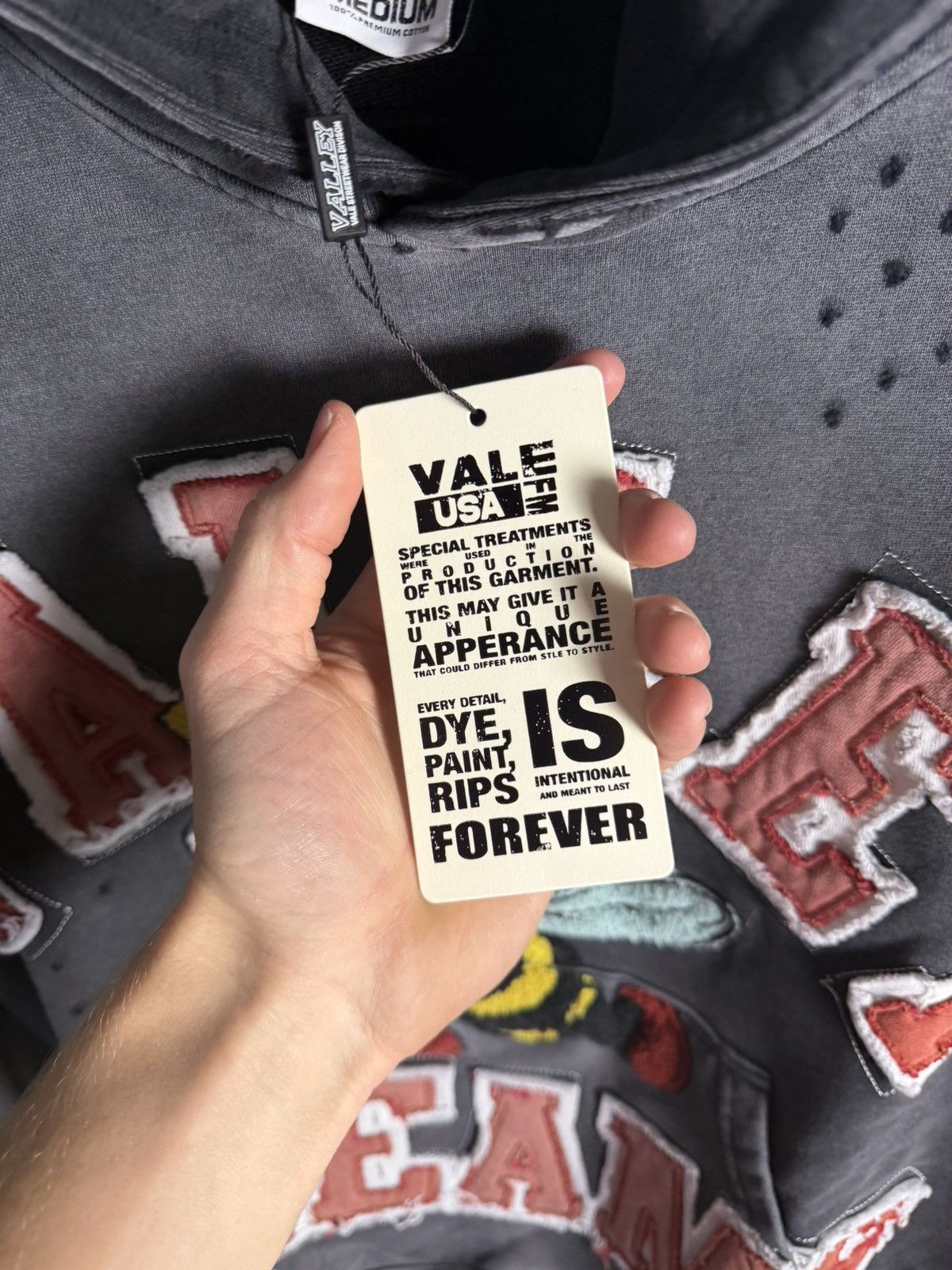Vale Vale Forever Anthem Pullover ‘Black’ Size US M / EU 48-50 / 2 - 4 Thumbnail