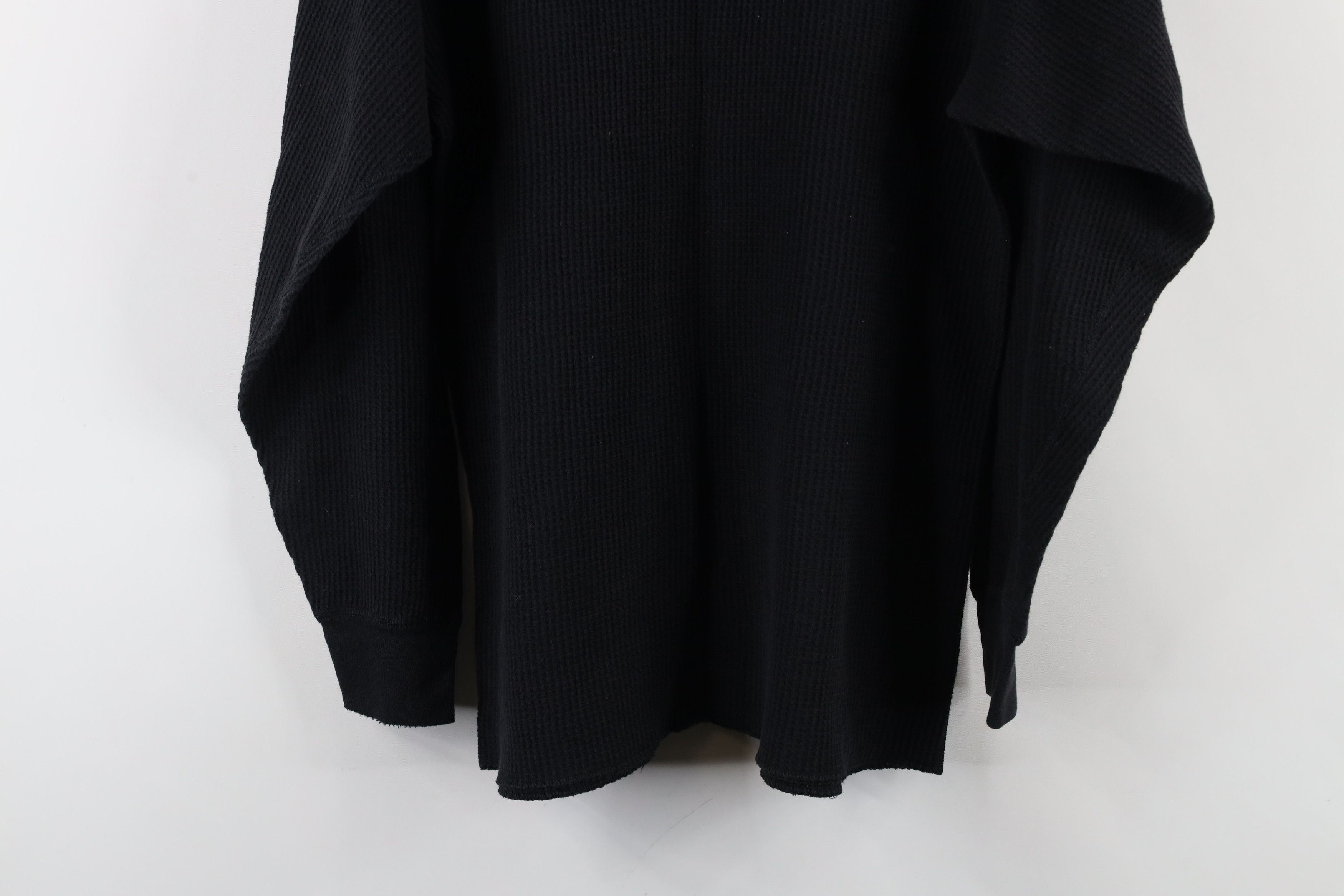 Vintage Vintage 90s Streetwear Waffle Knit Long Sleeve T-Shirt Size US XL / EU 56 / 4 - 11 Thumbnail