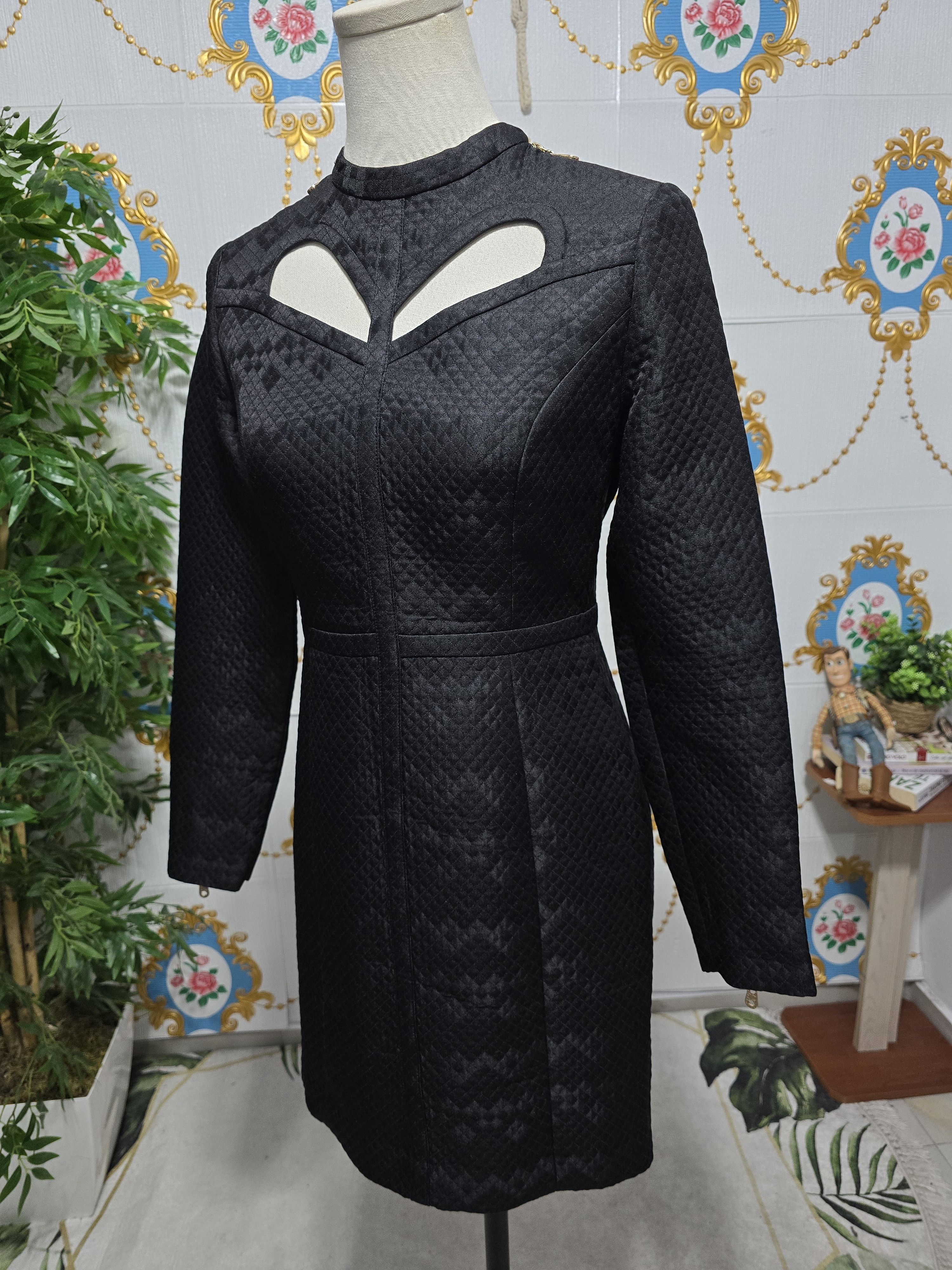 Miss Sixty MISS SIXTY dress size MEDIUM NEW CONDITION Size M / US 6-8 / IT 42-44 - 7 Thumbnail
