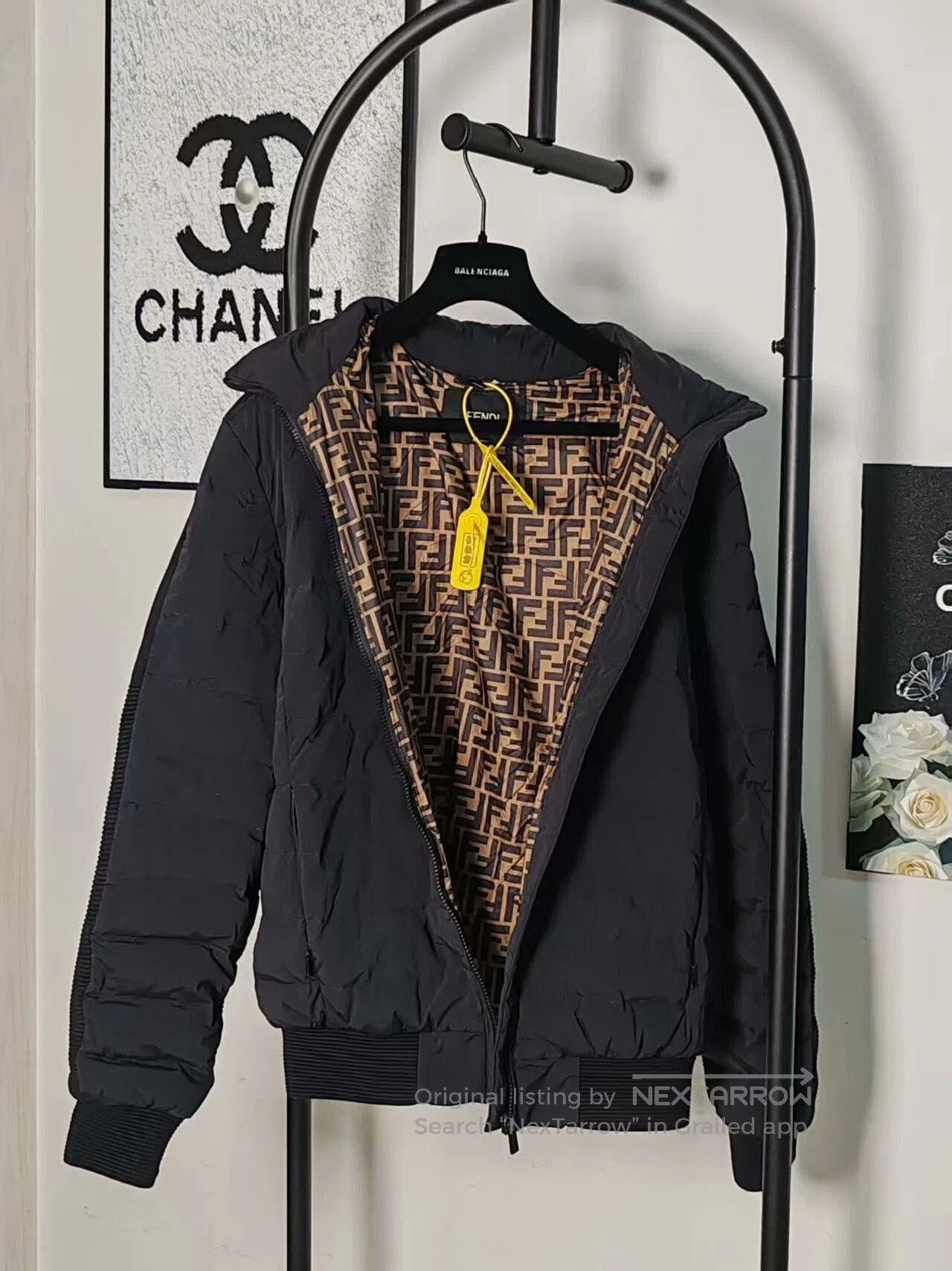 Fendi fendi embossed logo puffer jacket. Size US M / EU 48-50 / 2 - 2 Thumbnail