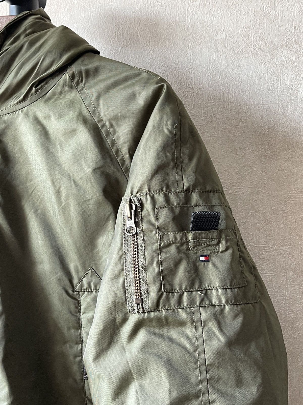 Tommy Hilfiger 90s Tommy Hilfiger Military Artic Parka Furs Hooded Jacket Size US S / EU 44-46 / 1 - 3 Thumbnail