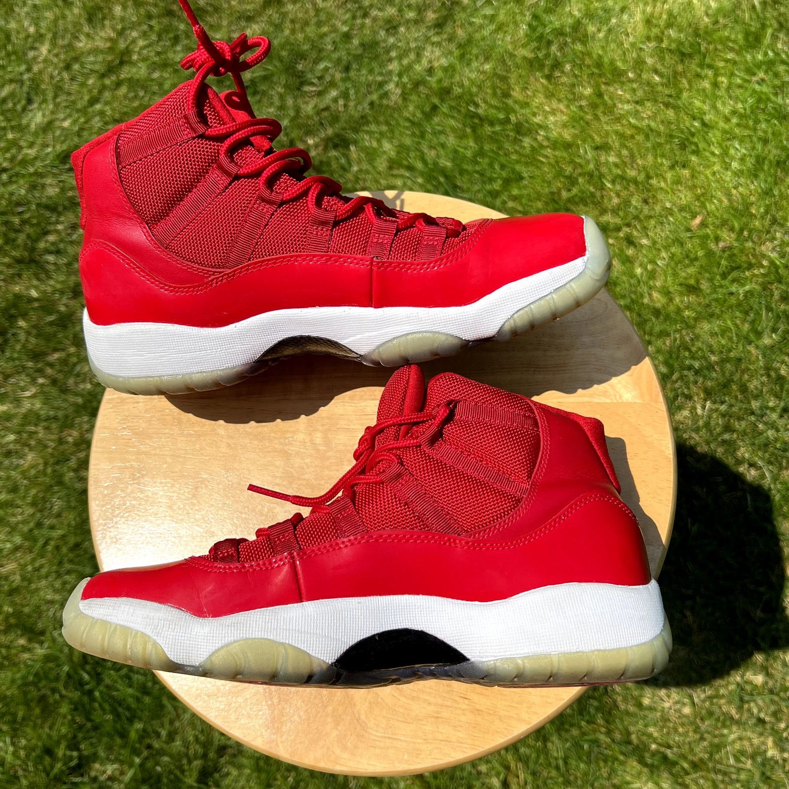 Jordan Brand × Nike Size 6.5 - Air Jordan 11 Retro GS Win Like 96 Men's Shoes Size US 6.5 / EU 39-40 - 2 Thumbnail