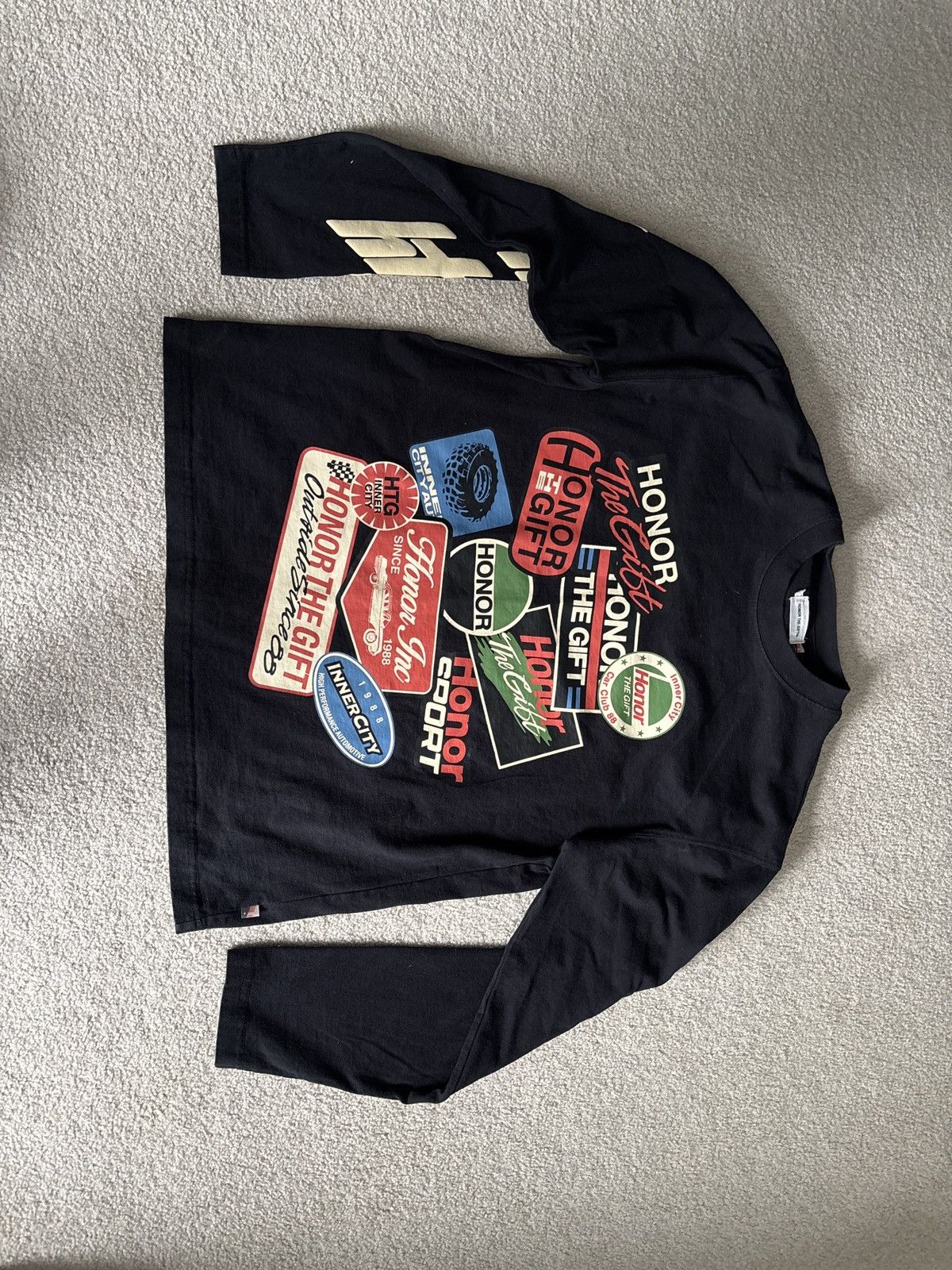Honor the Gift Honor the gift long sleeve — fuel long Size US M / EU 48-50 / 2 - 2 Thumbnail