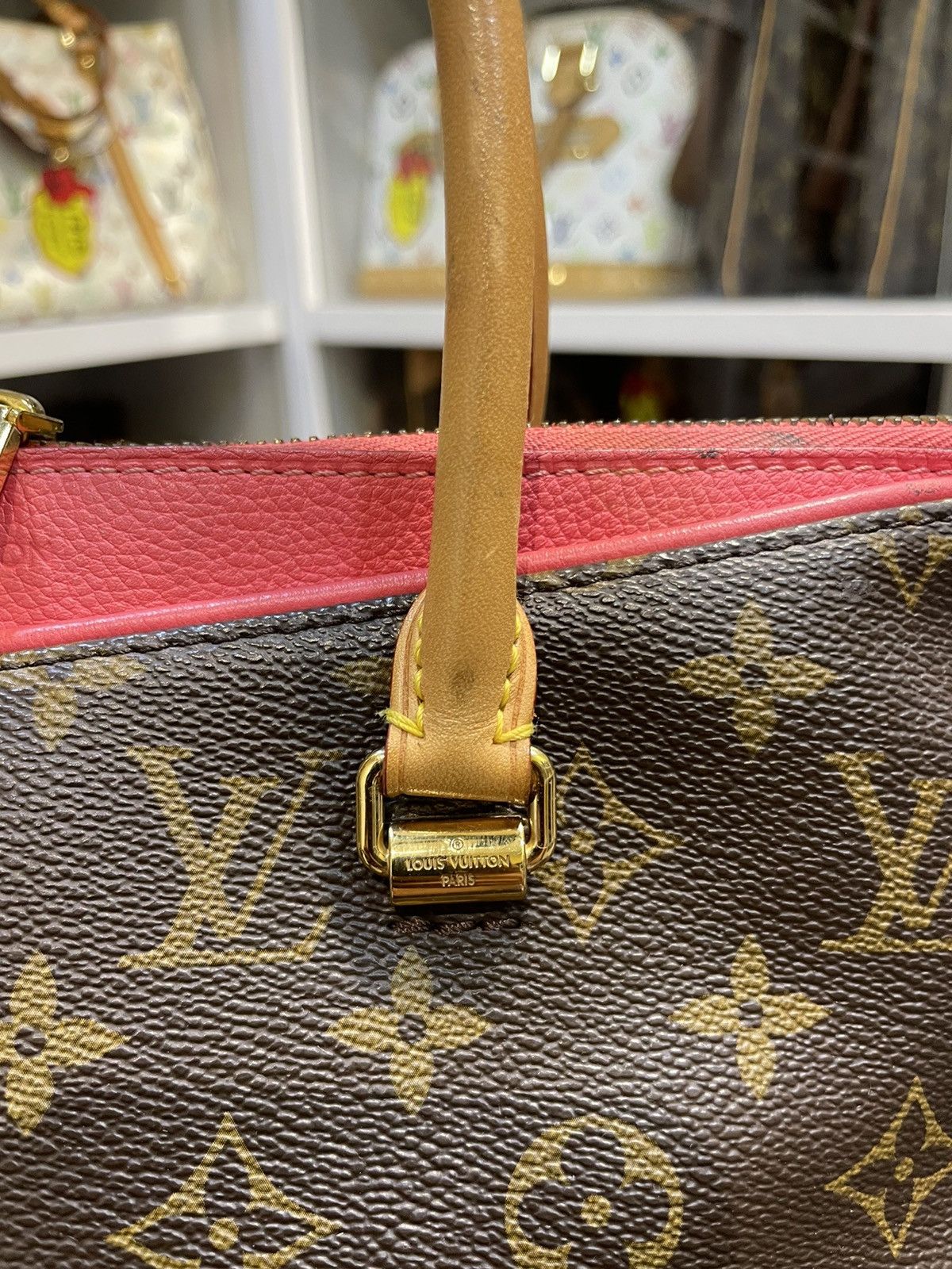 Louis Vuitton AUTHENTIC LOUIS VUITTON MONOGRAM PALLAS MM HANDBAG Size ONE SIZE - 5 Thumbnail