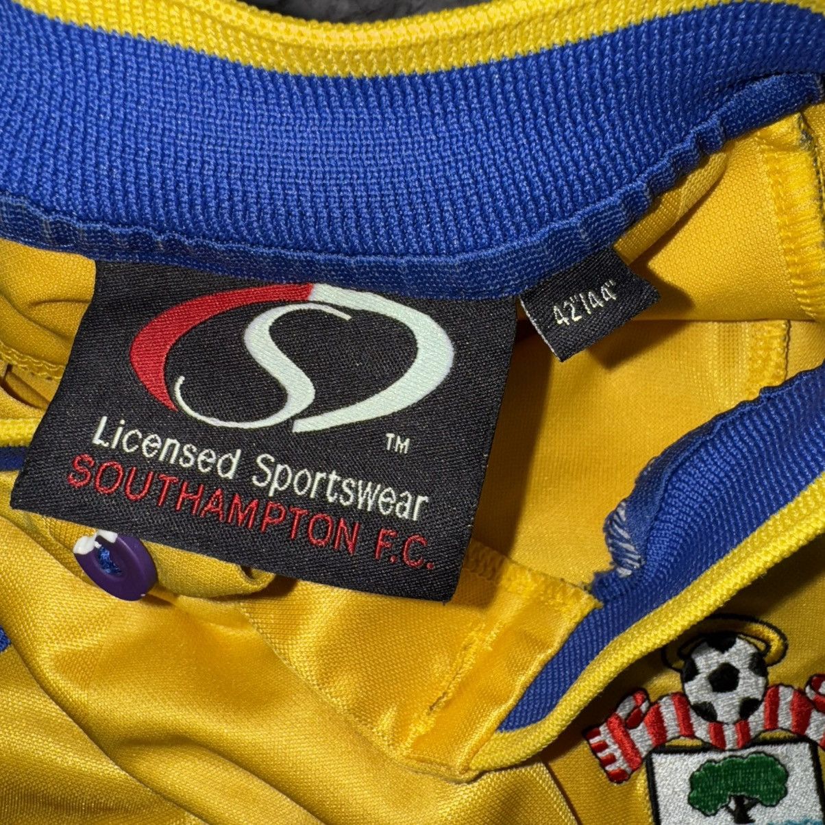 Other SOUTHAMPTON ENGLAND 2002/2004 FOOTBALL SHIRT SIZE 42/44 Size US XL / EU 56 / 4 - 7 Thumbnail